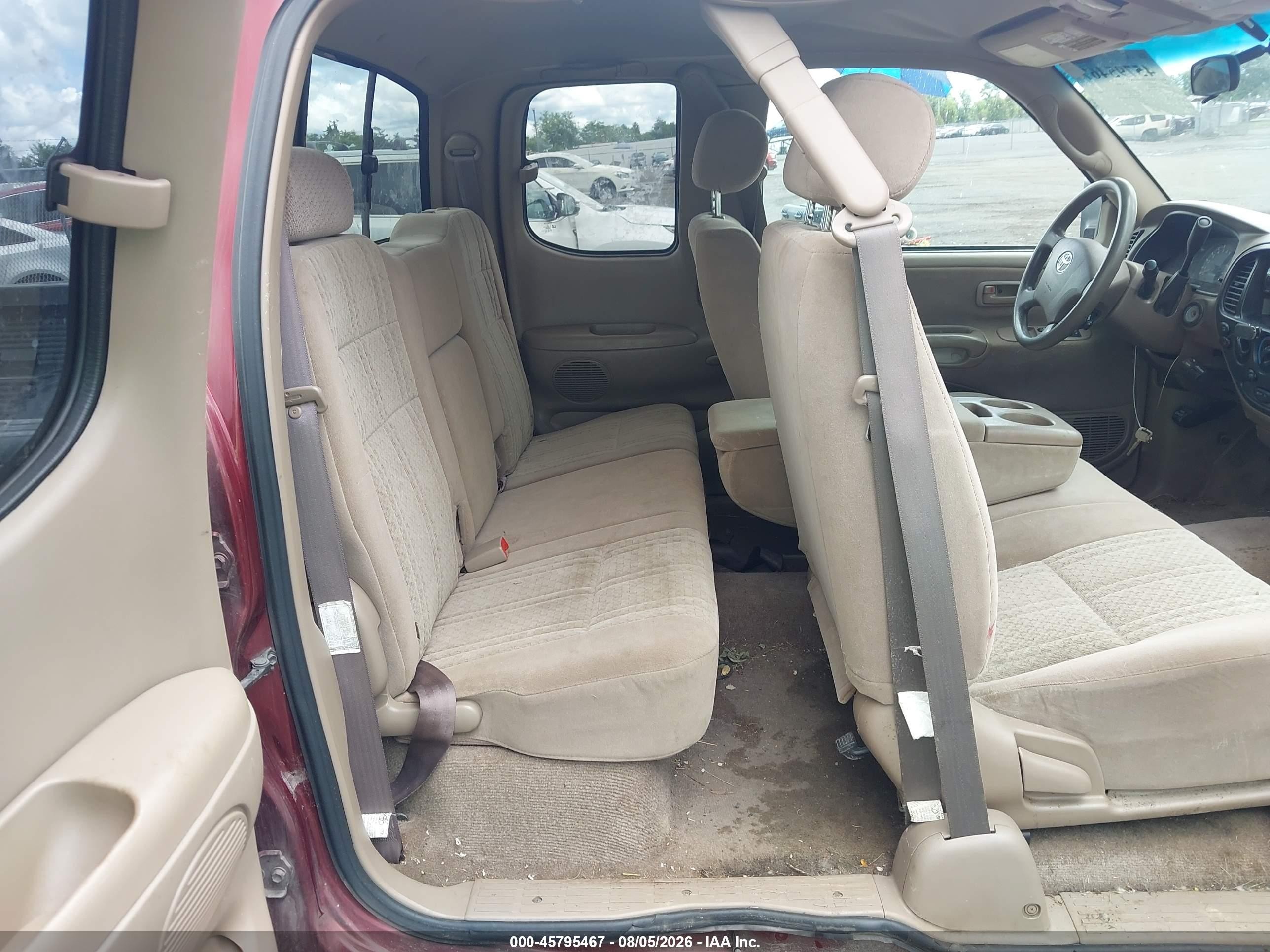 2003 Toyota Tundra Sr5 V8 Красный vin: 5TBBT44113S426431