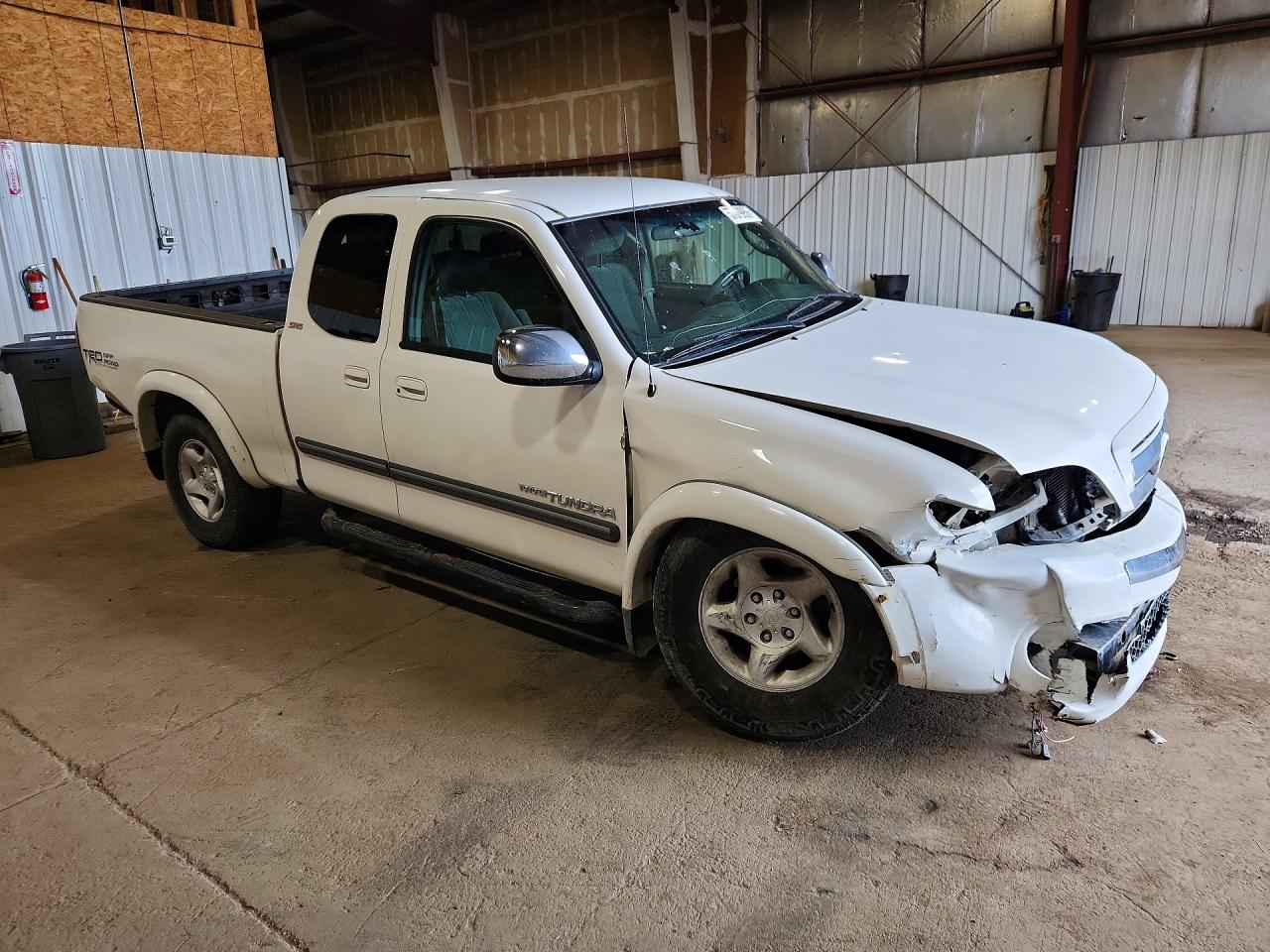 2003 Toyota Tundra Access Cab Sr5 White vin: 5TBBT44113S426655