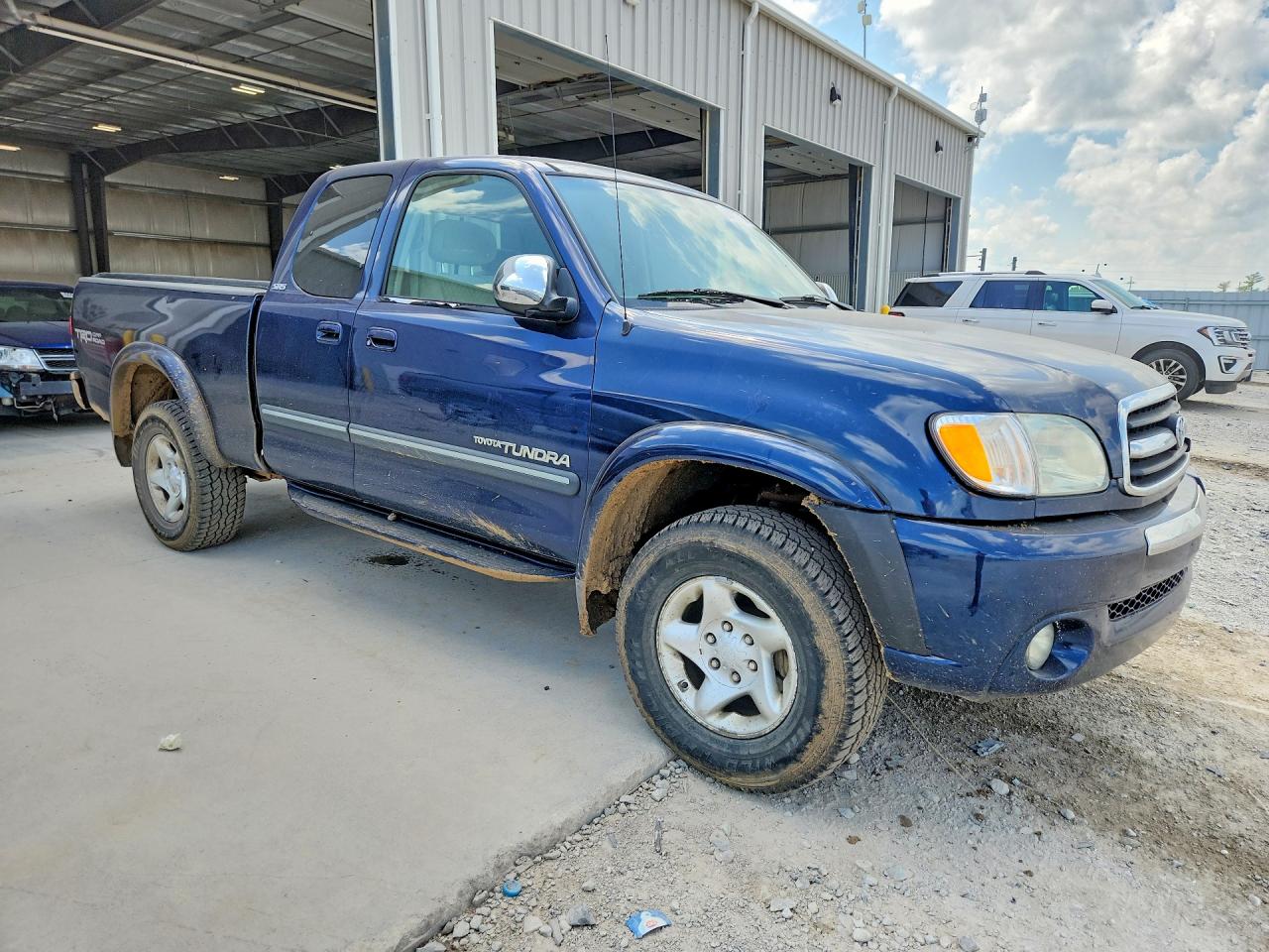2003 Toyota Tundra Access Cab Sr5 Blue vin: 5TBBT44113S436523