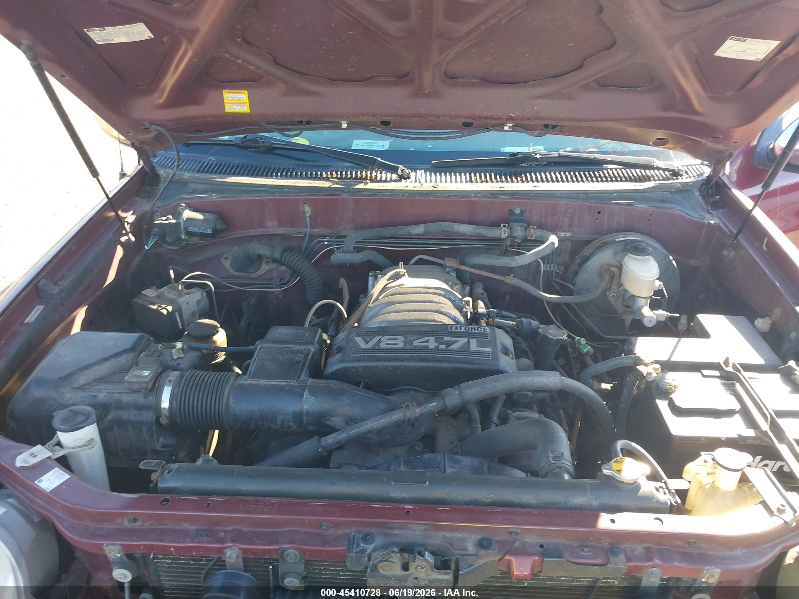 2004 Toyota Tundra Sr5 V8 Красный vin: 5TBBT44114S451752