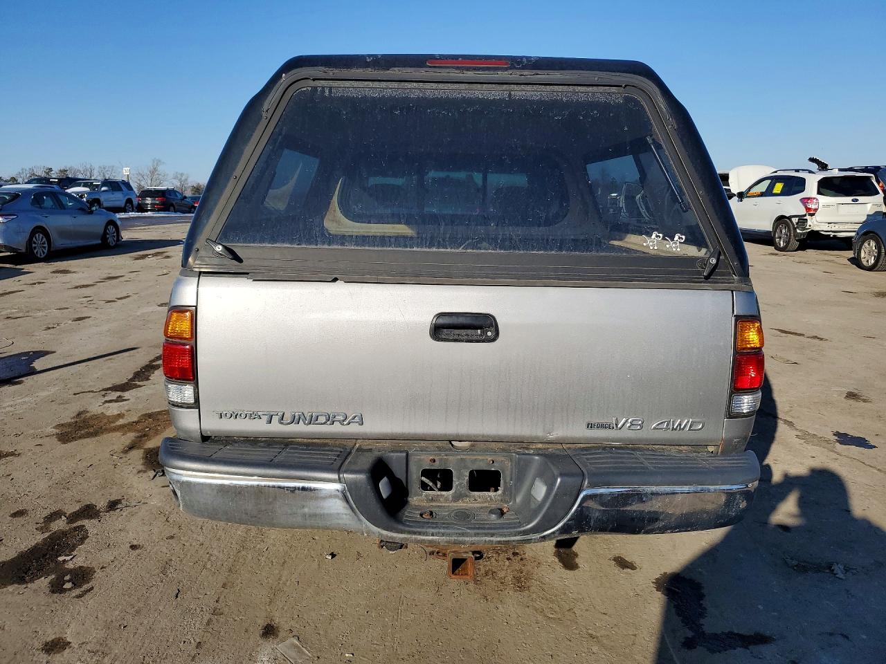 2004 Toyota Tundra Access Cab Sr5 Silver vin: 5TBBT44114S455218