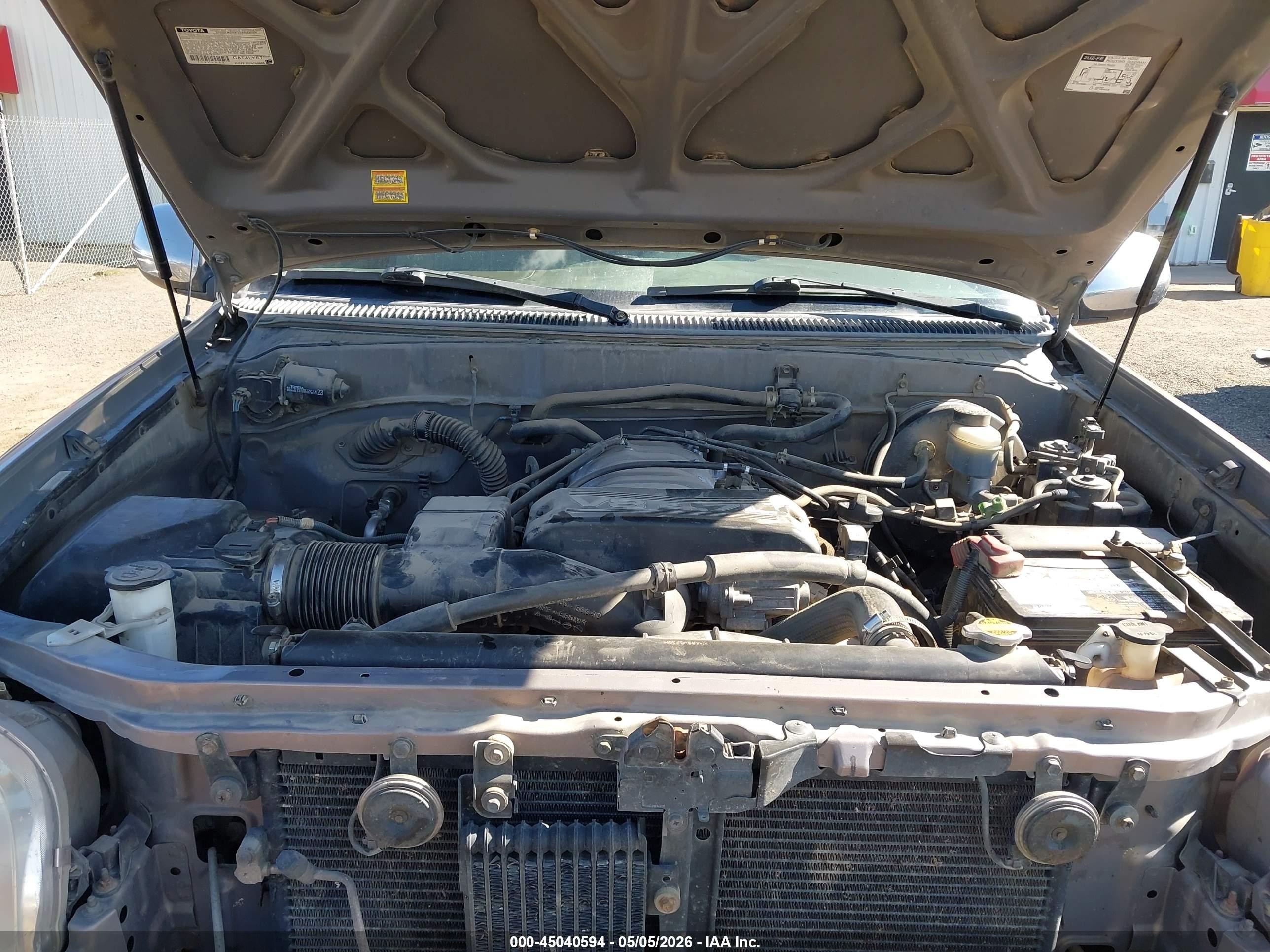 2000 Toyota Tundra Sr5 V8 Gray vin: 5TBBT4411YS055505