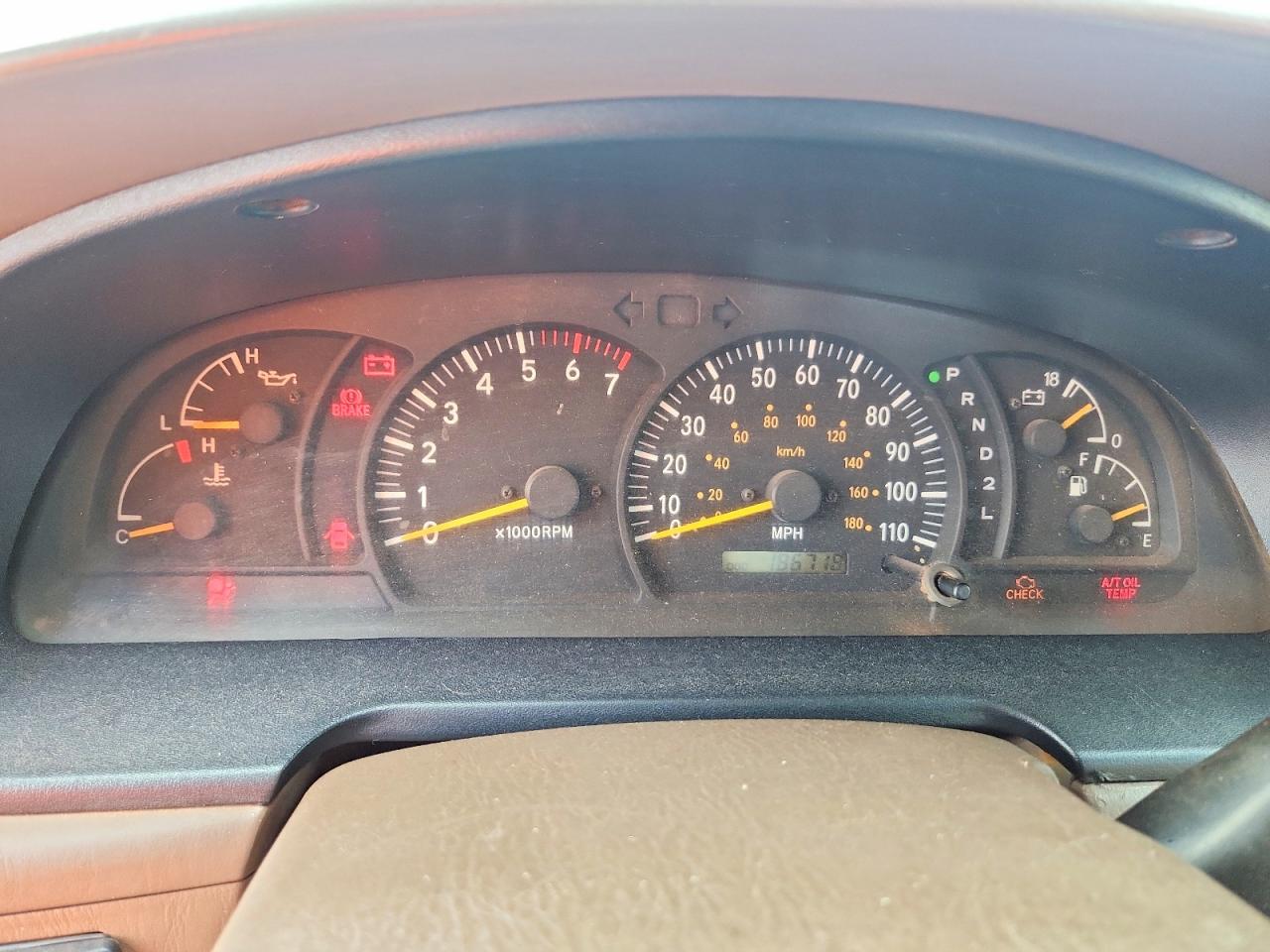 2001 Toyota Tundra Sr5 White vin: 5TBBT44121S136809