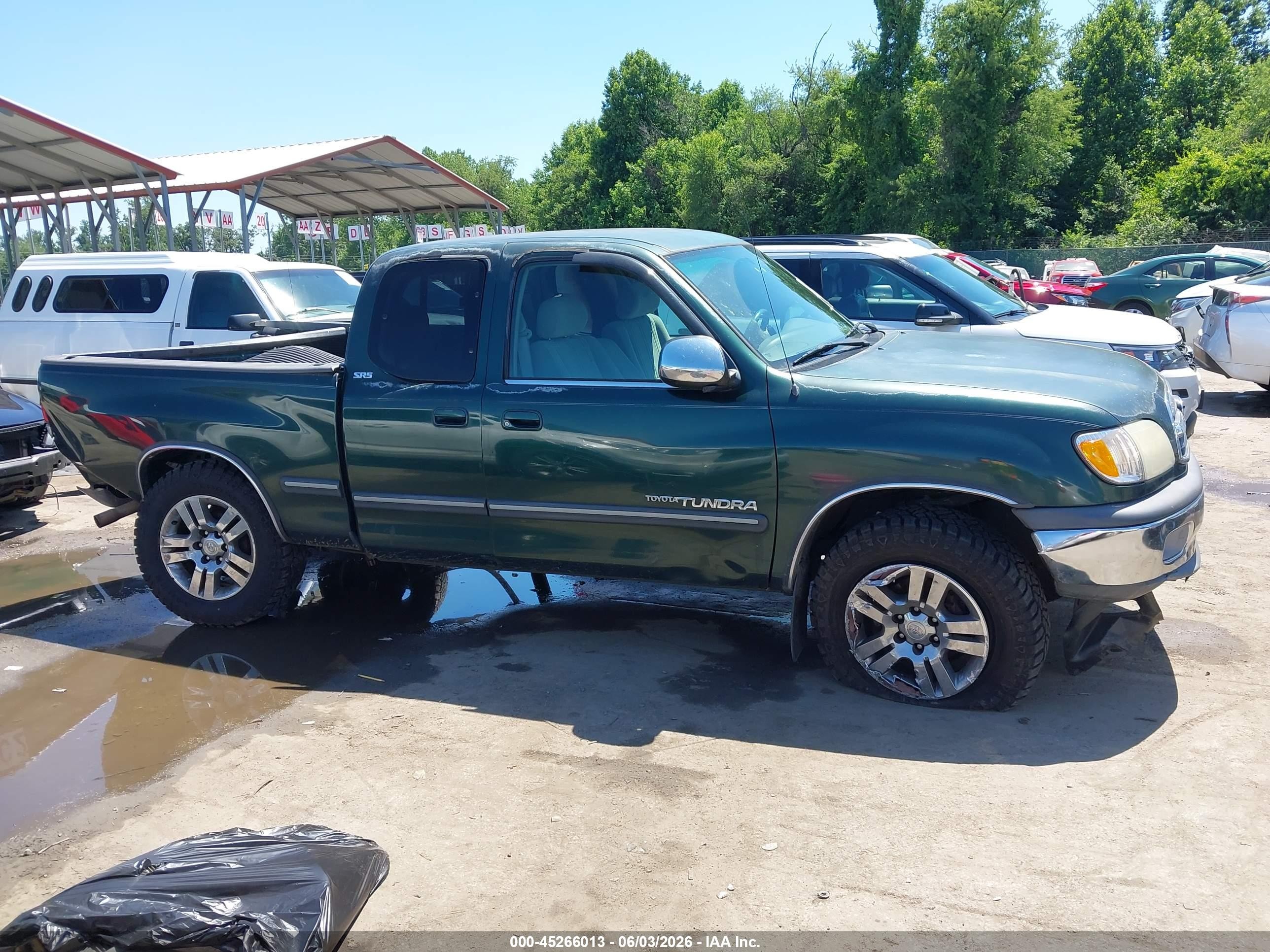 2001 Toyota Tundra Sr5 V8 Green vin: 5TBBT44121S184665