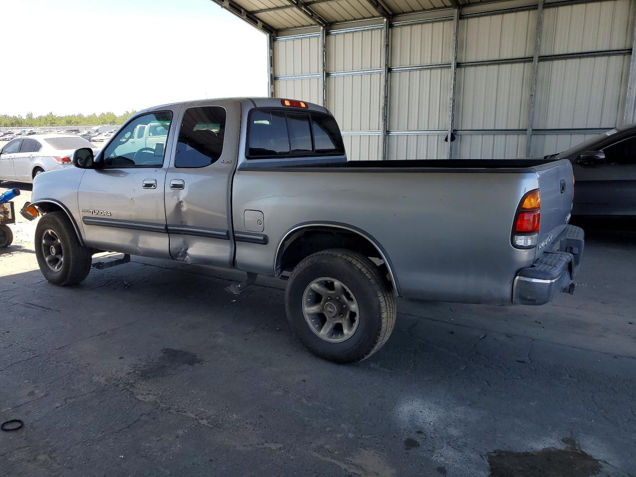 2002 Toyota Tundra Sr5 V8 Silver vin: 5TBBT44122S293516