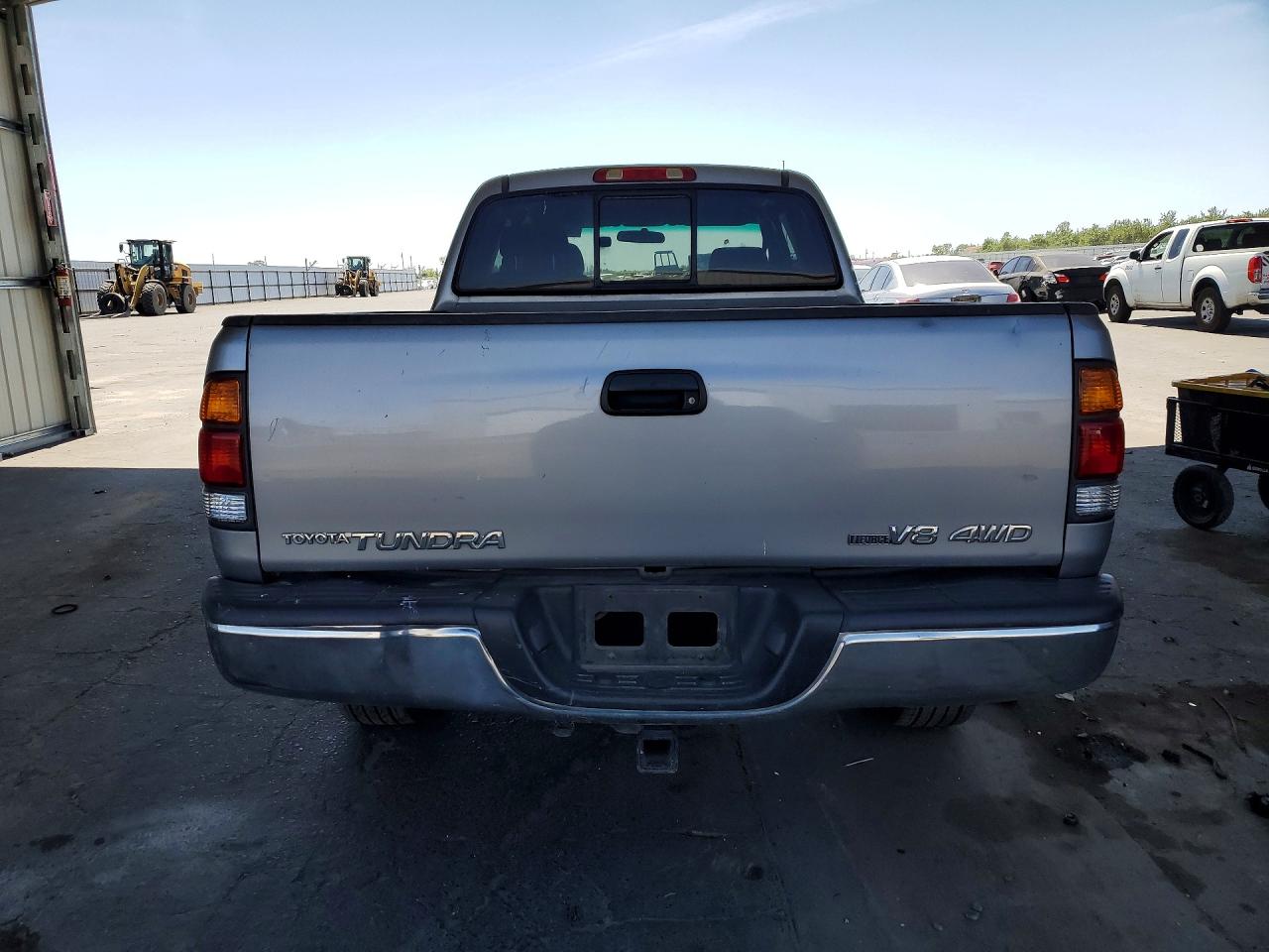 2002 Toyota Tundra Sr5 V8 Silver vin: 5TBBT44122S293516