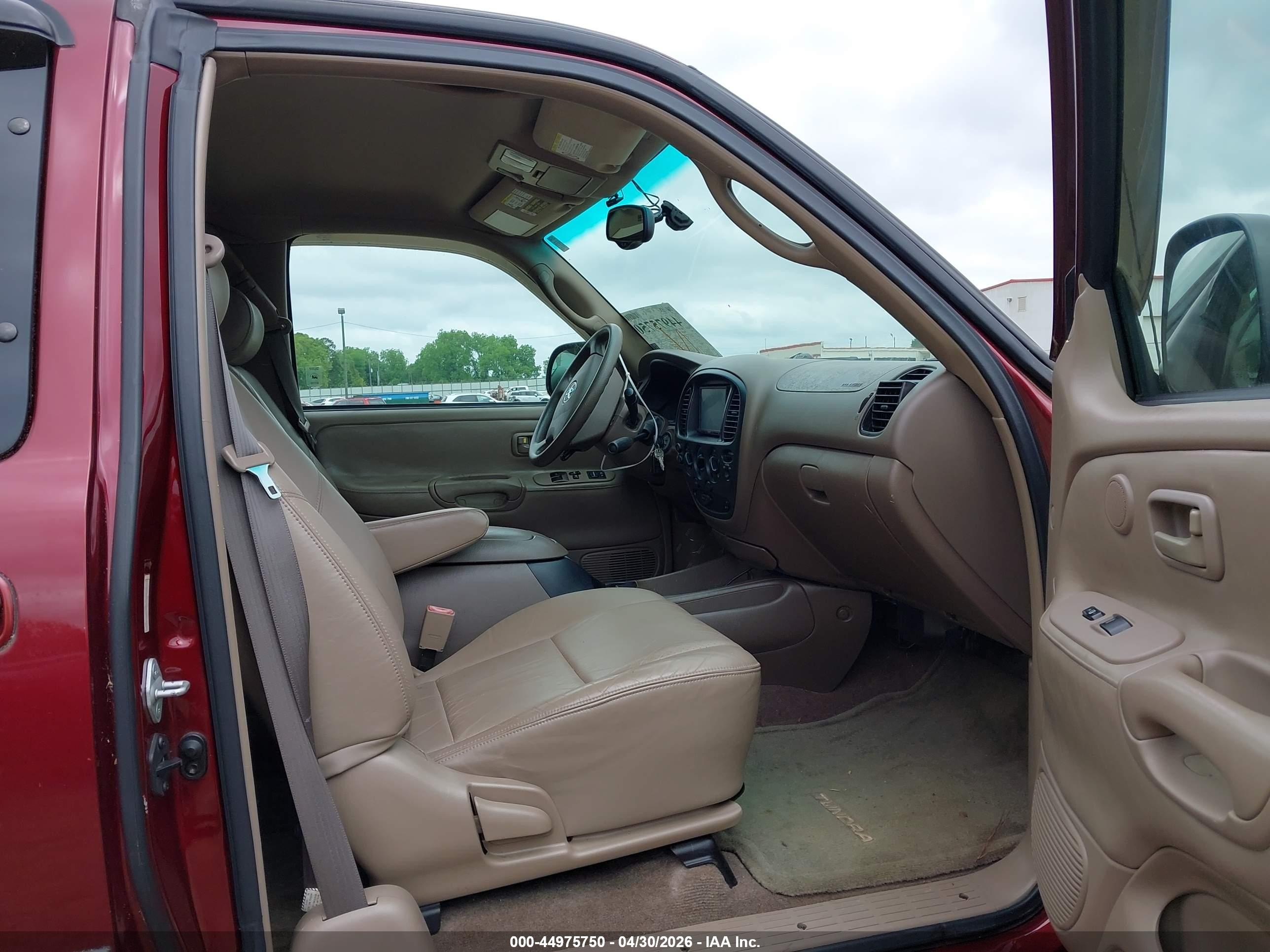2003 Toyota Tundra Sr5 V8 Burgundy vin: 5TBBT44123S404082