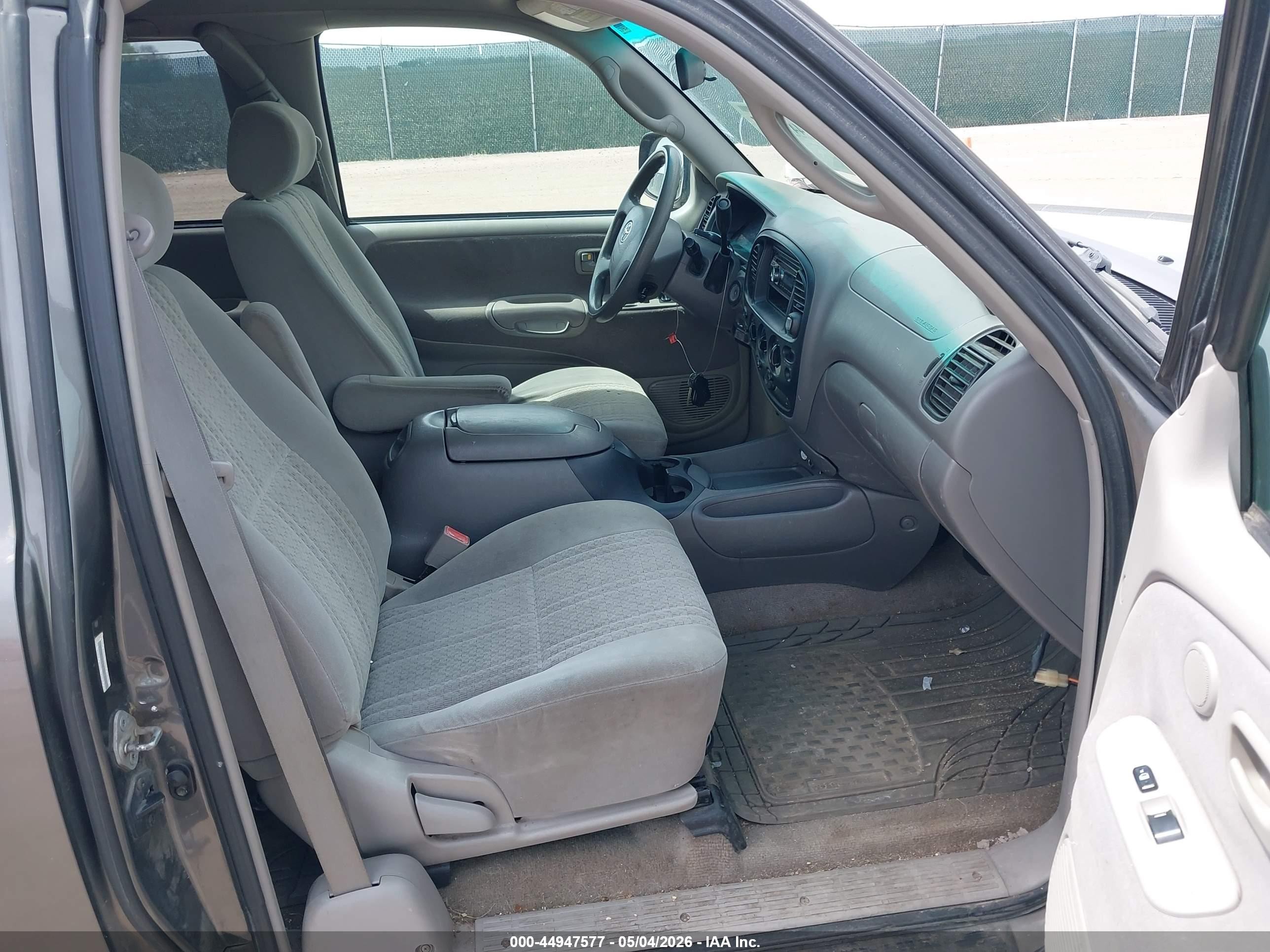 2003 Toyota Tundra Sr5 V8 Серый vin: 5TBBT44123S416345