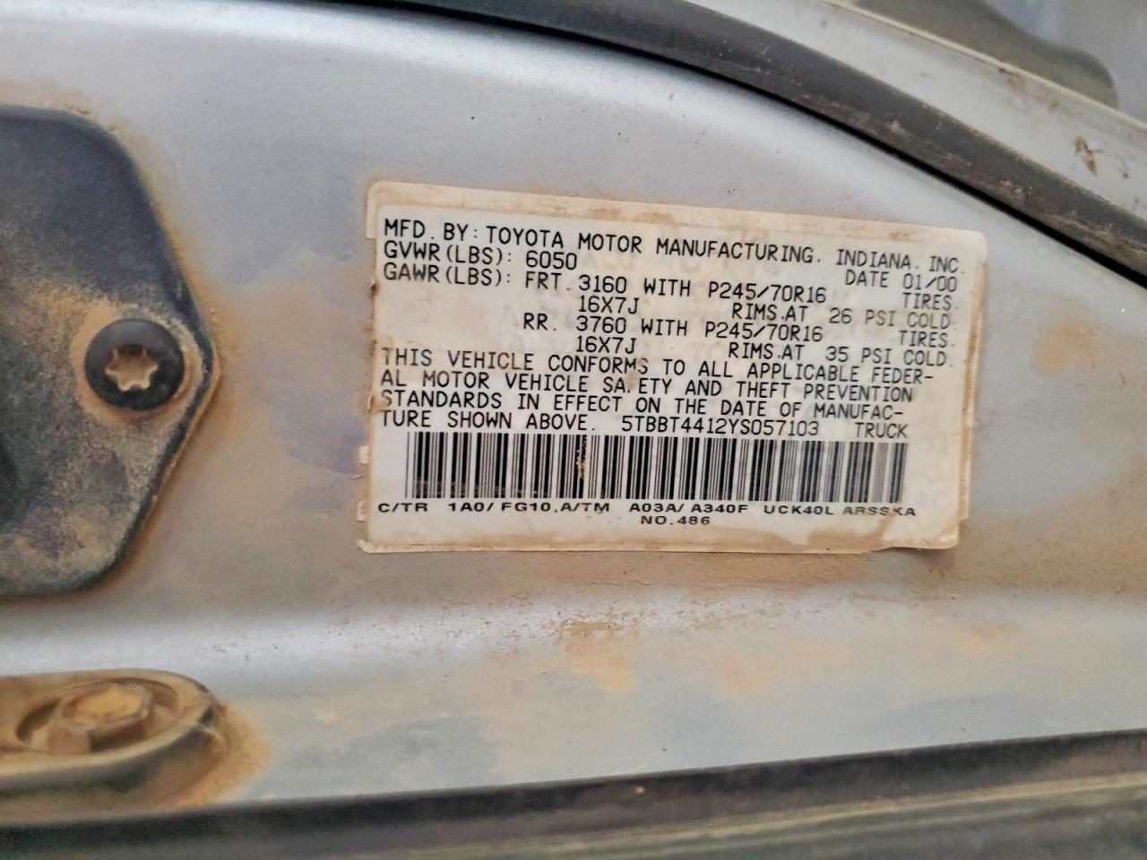 2000 Toyota Tundra Silver vin: 5TBBT4412YS057103