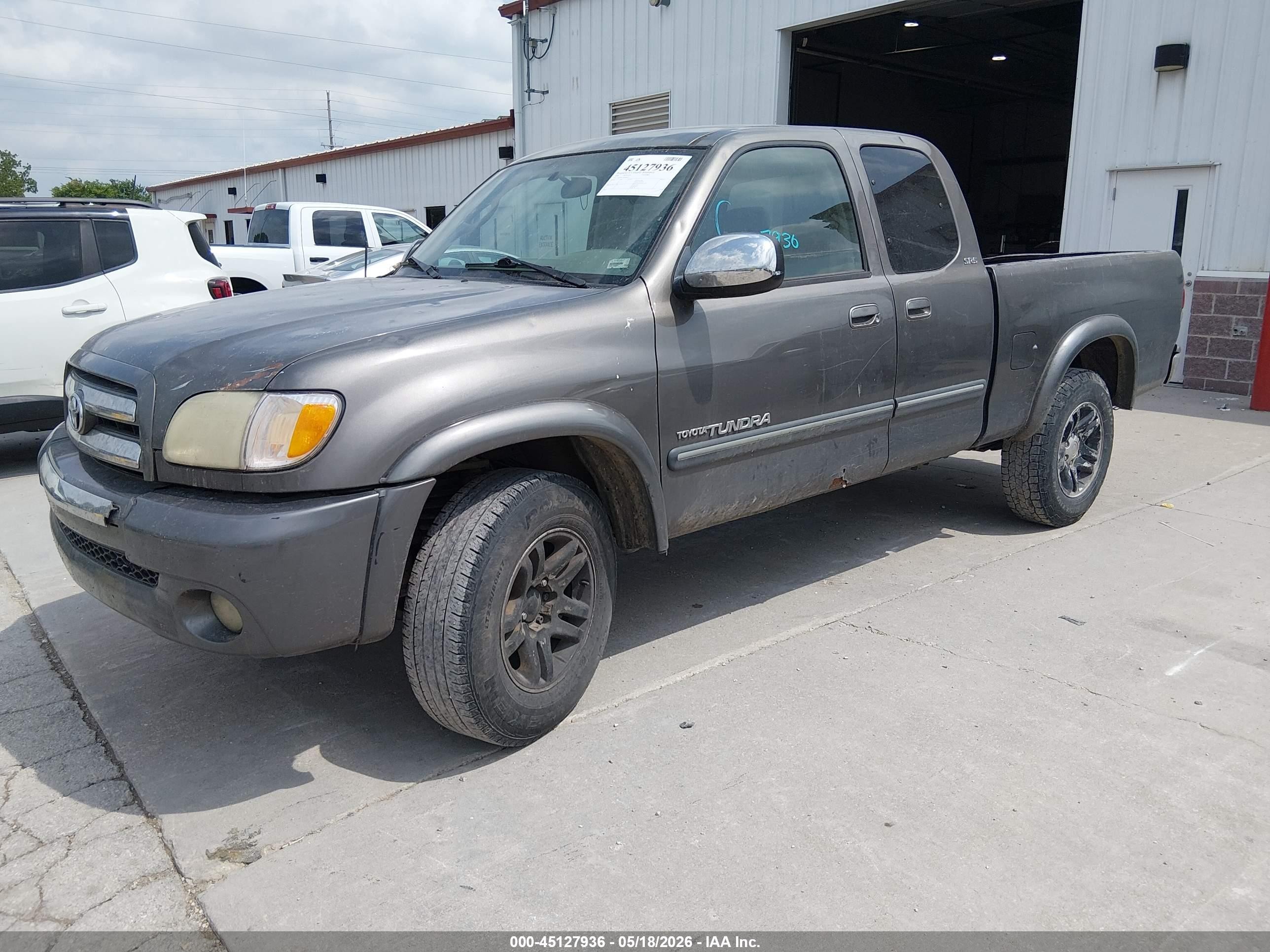 2004 Toyota Tundra Sr5 V8 Серый vin: 5TBBT44134S449629
