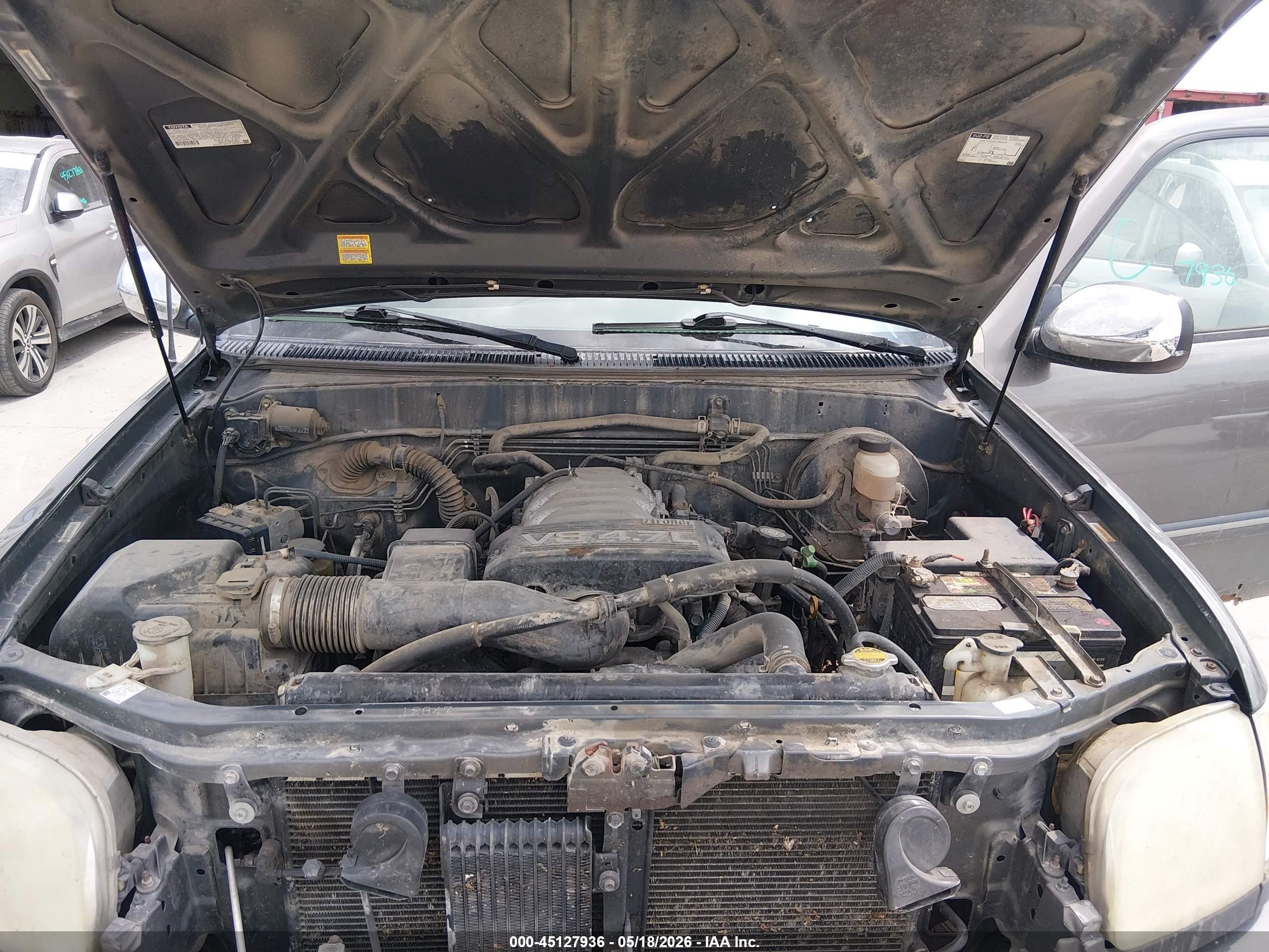 2004 Toyota Tundra Sr5 V8 Серый vin: 5TBBT44134S449629