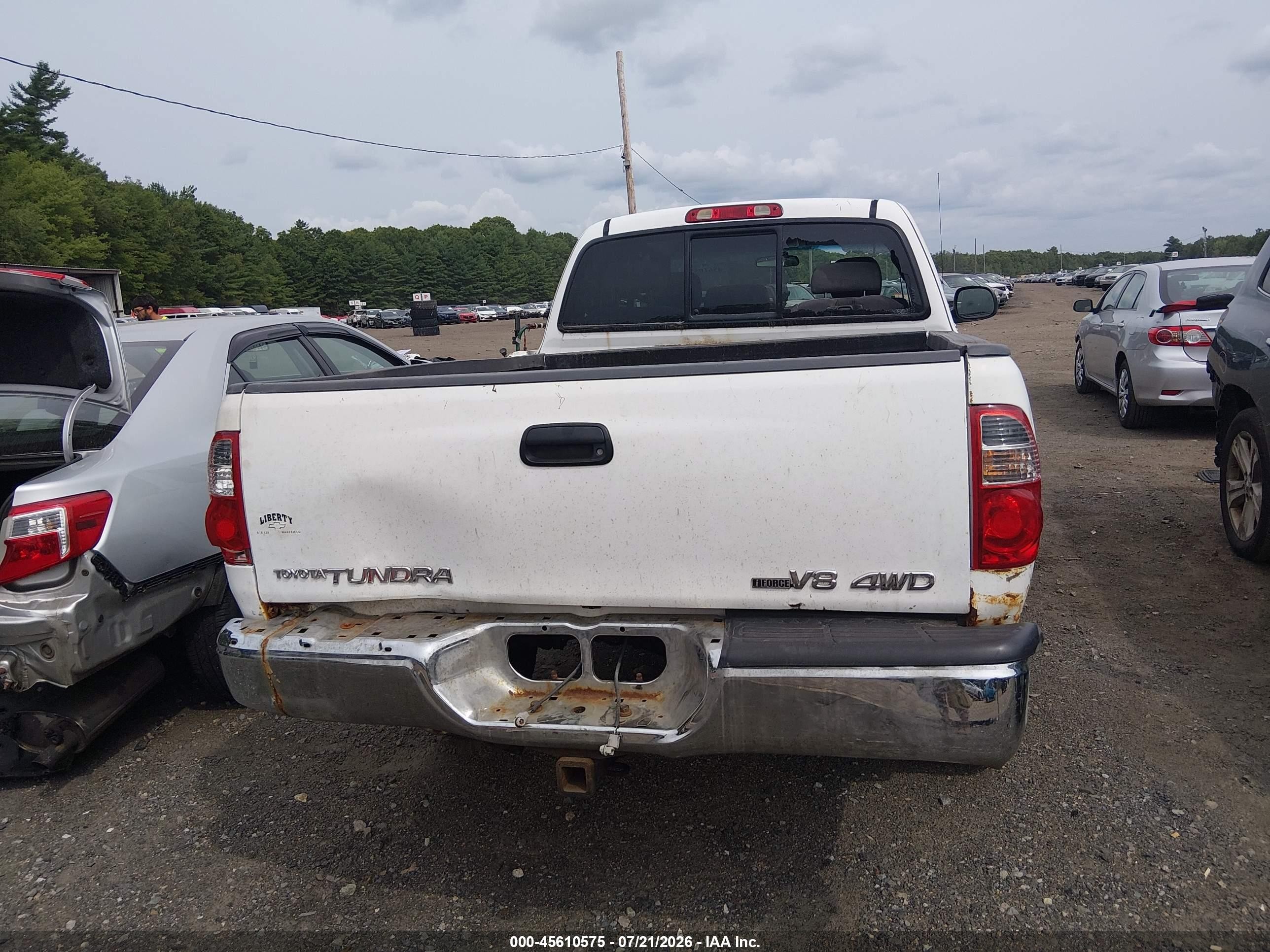 2006 Toyota Tundra Sr5 V8 White vin: 5TBBT44136S473979