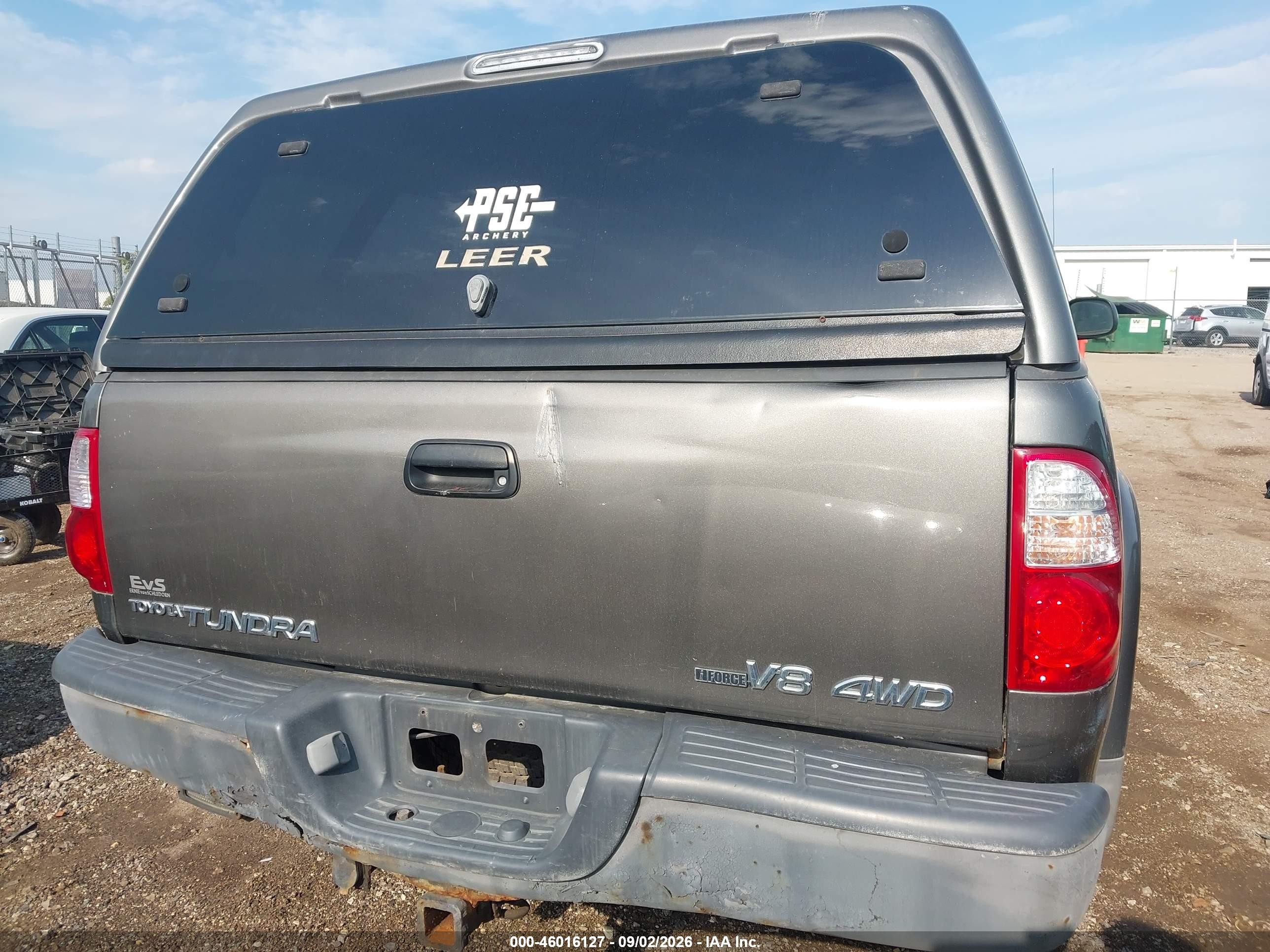 2006 Toyota Tundra Sr5 V8 Серый vin: 5TBBT44136S477465