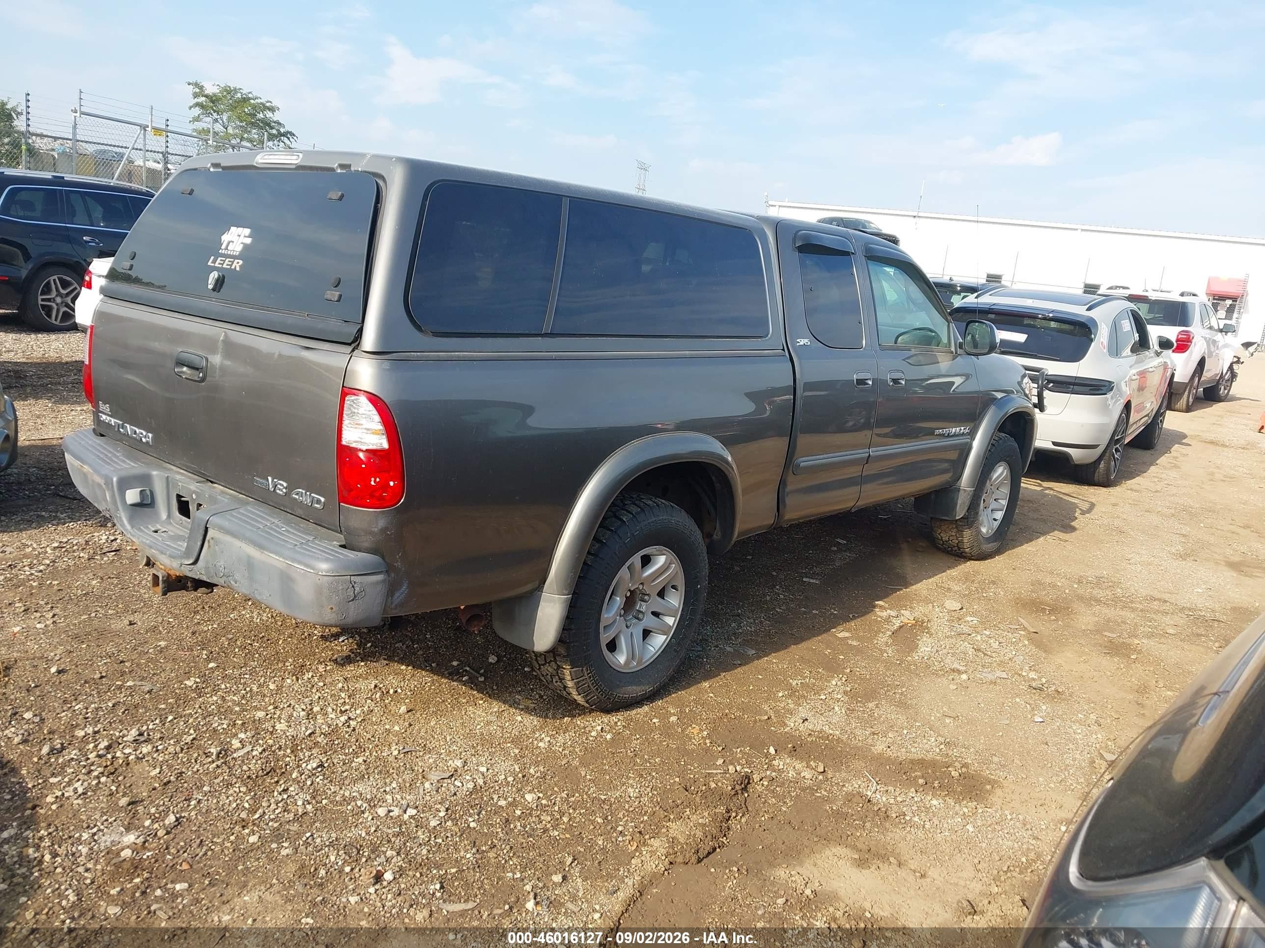2006 Toyota Tundra Sr5 V8 Серый vin: 5TBBT44136S477465