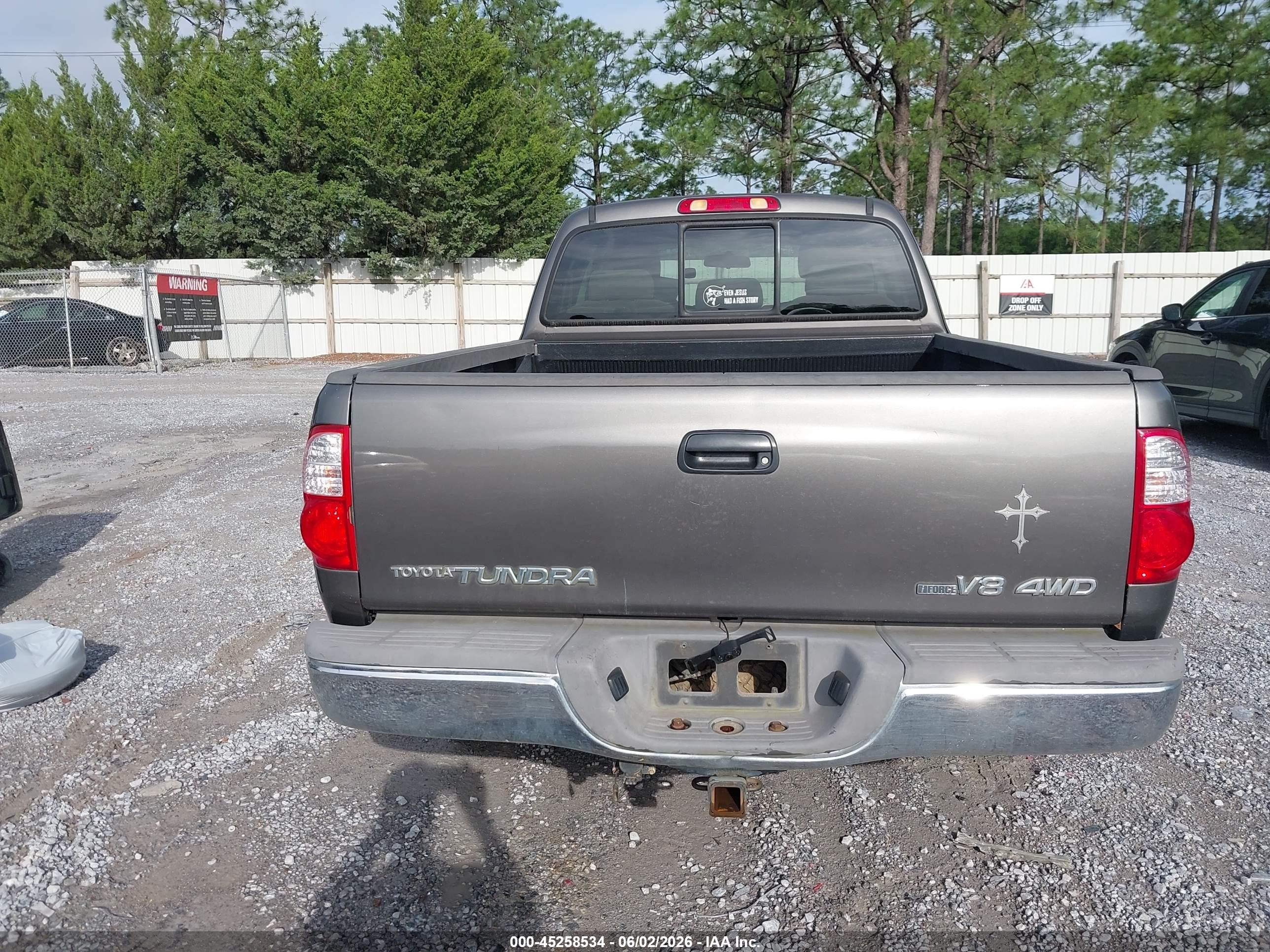 2006 Toyota Tundra Sr5 V8 Gray vin: 5TBBT44136S482892