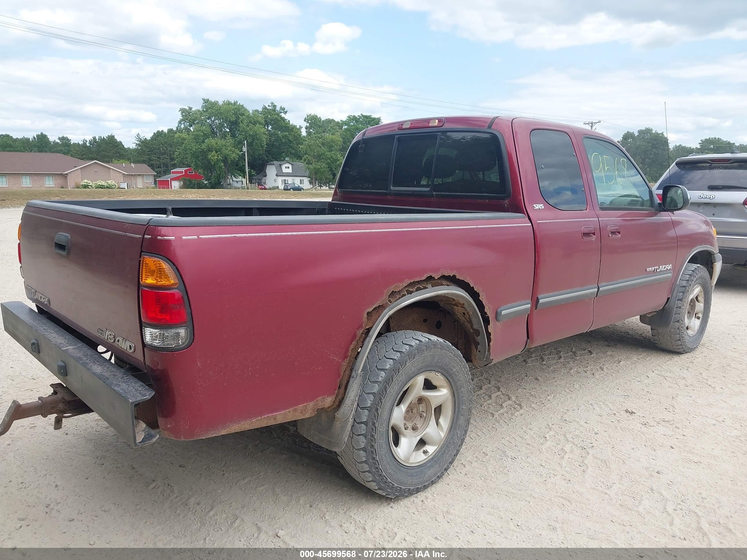 2002 Toyota Tundra Sr5 V8 Red vin: 5TBBT44142S220485