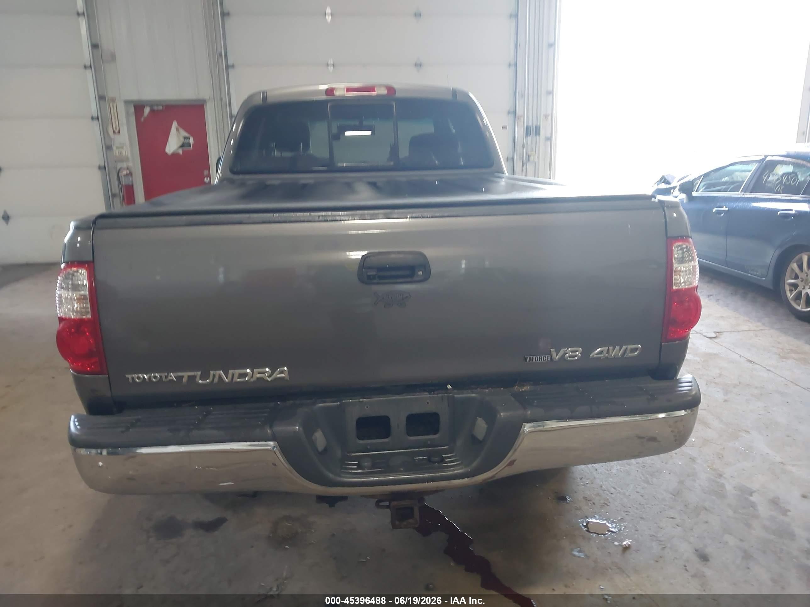 2006 Toyota Tundra Sr5 V8 Gray vin: 5TBBT44146S480018
