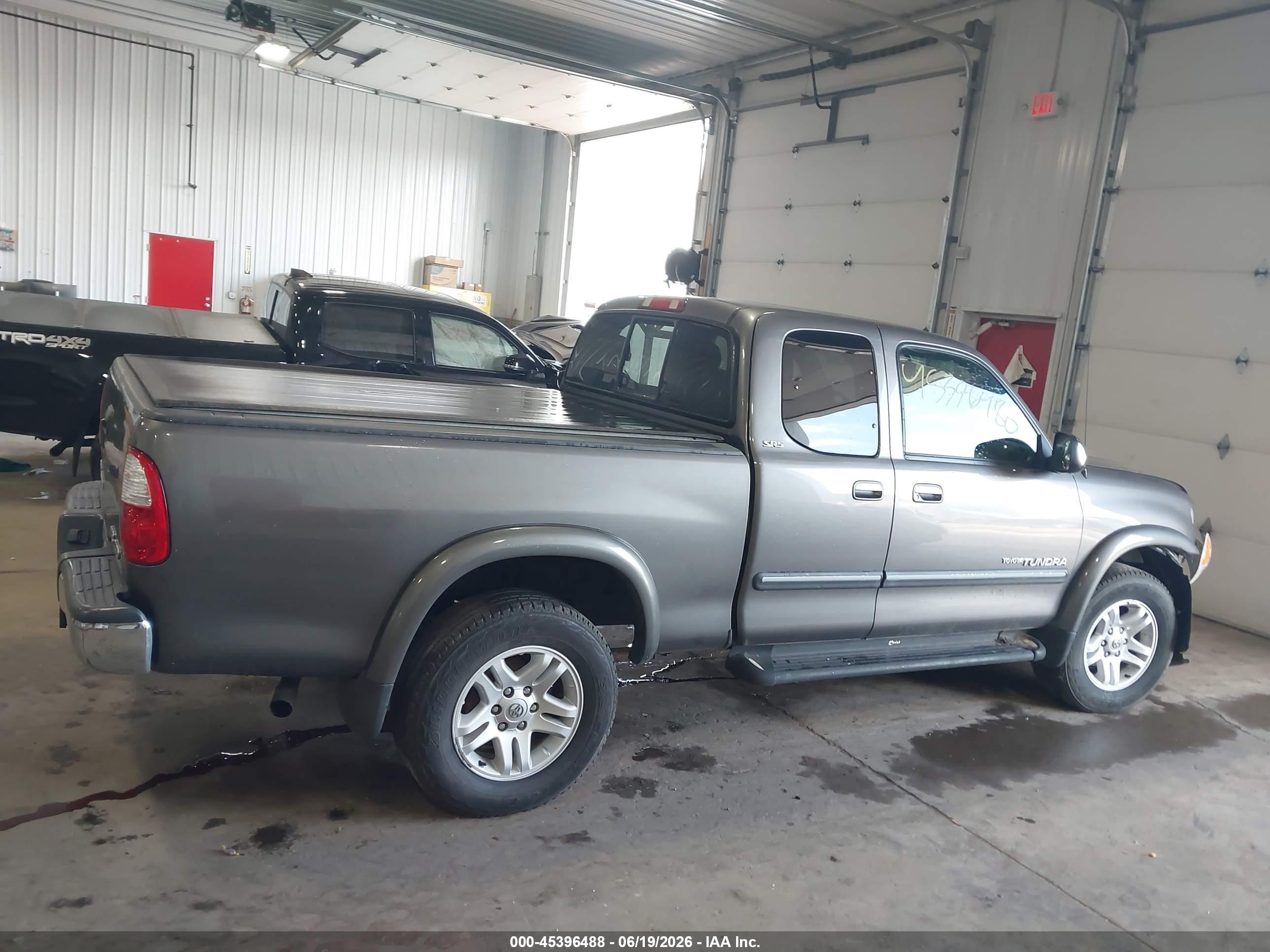 2006 Toyota Tundra Sr5 V8 Gray vin: 5TBBT44146S480018