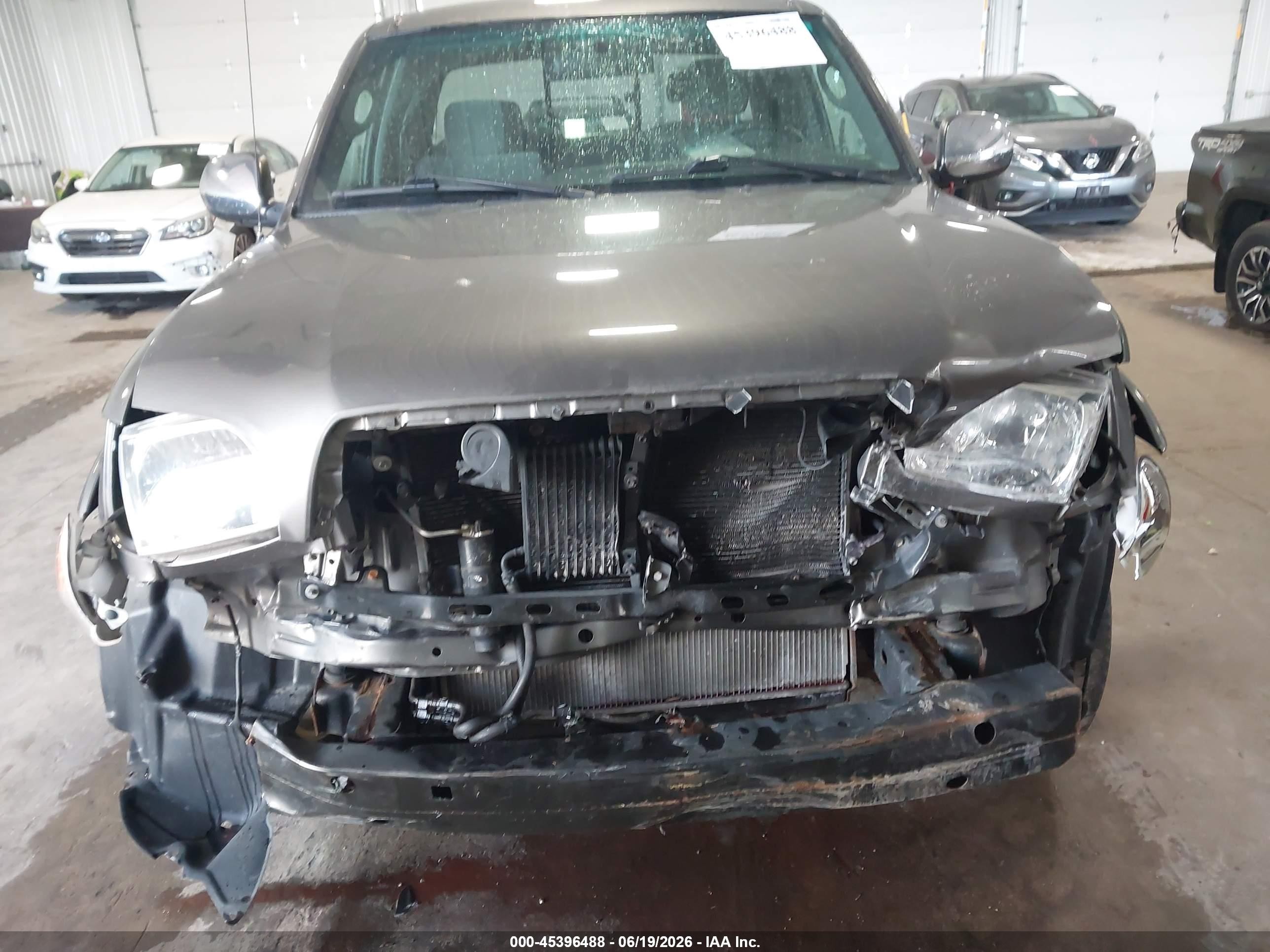 2006 Toyota Tundra Sr5 V8 Gray vin: 5TBBT44146S480018