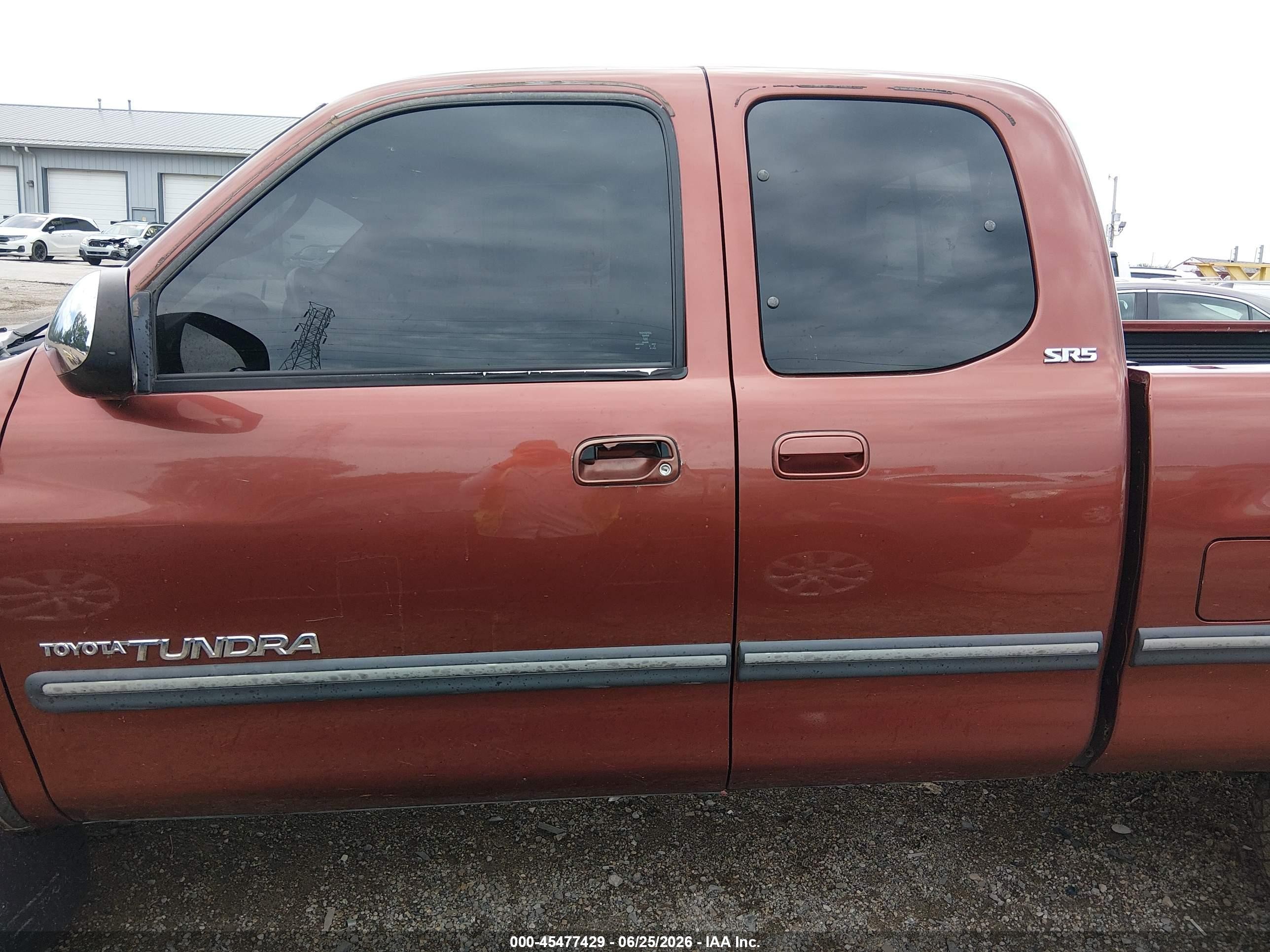 2000 Toyota Tundra Sr5 V8 Maroon vin: 5TBBT4414YS050055