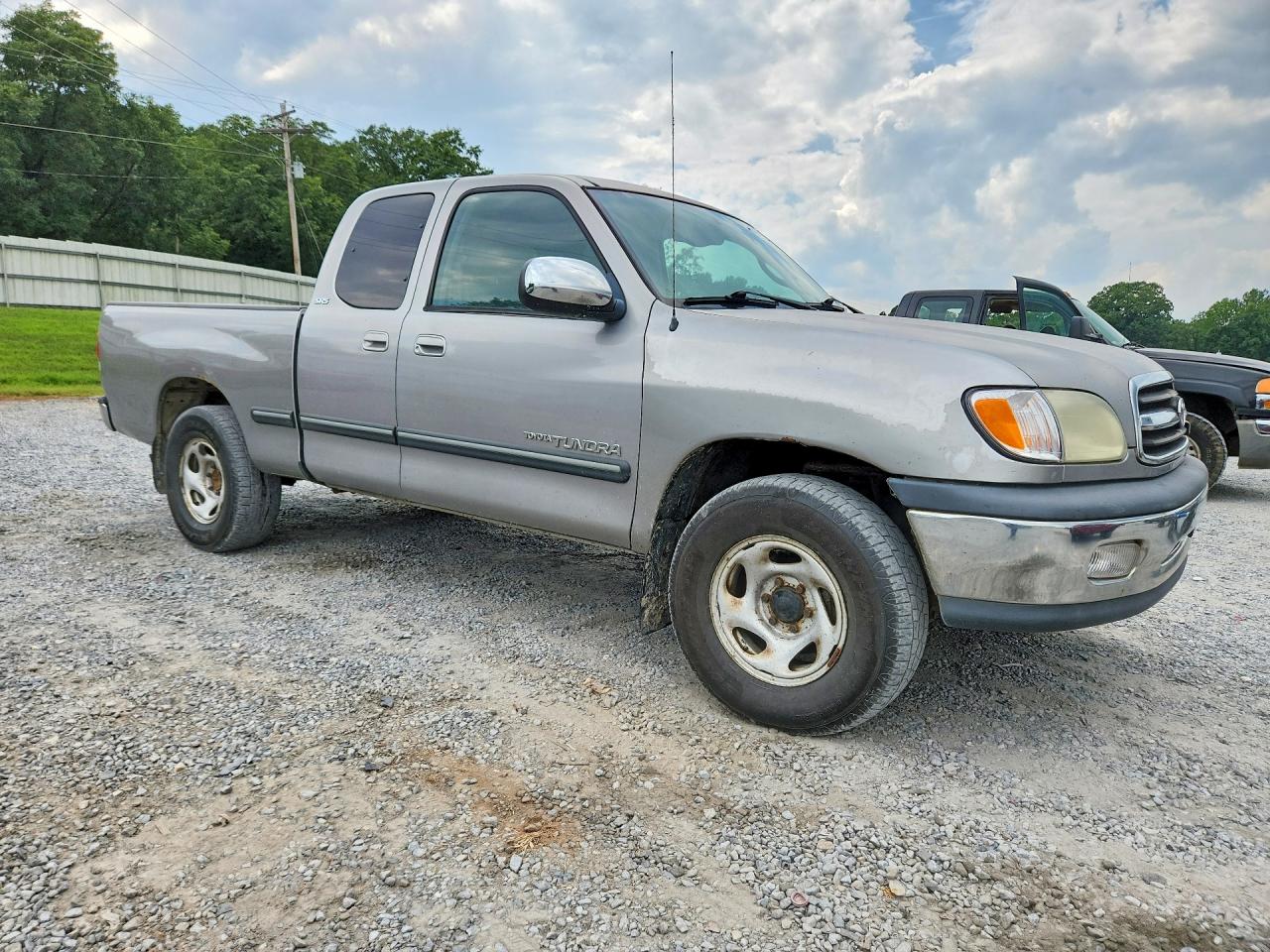 2001 Toyota Tundra Sr5 Серебряный vin: 5TBBT44151S210434