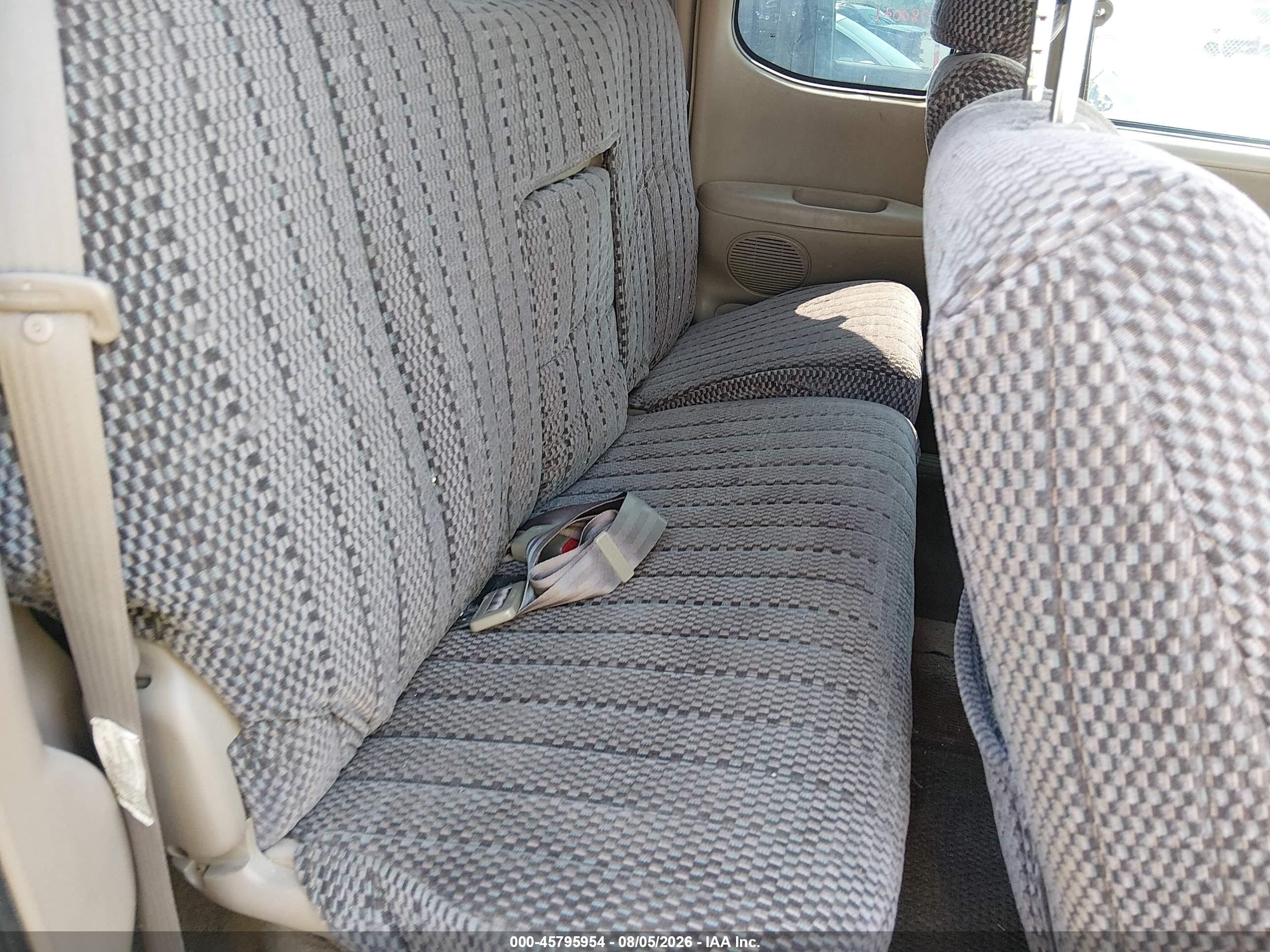 2003 Toyota Tundra Sr5 V8 Tan vin: 5TBBT44153S428456