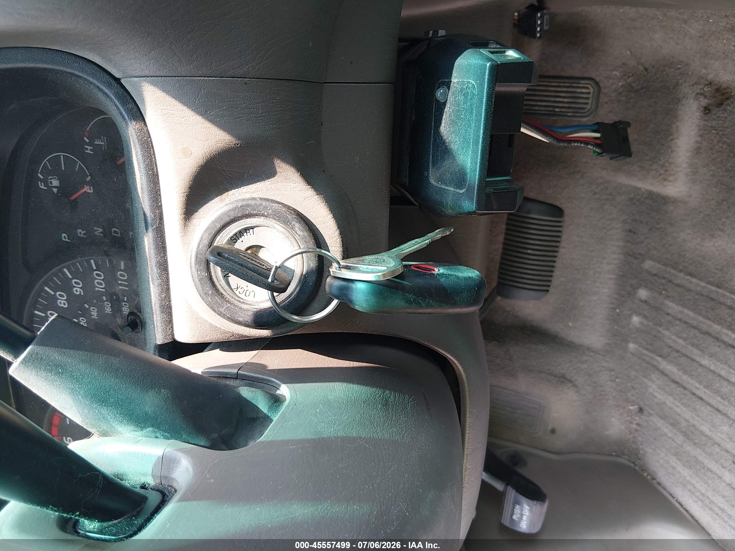 2006 Toyota Tundra Sr5 V8 Золотой vin: 5TBBT44156S480206