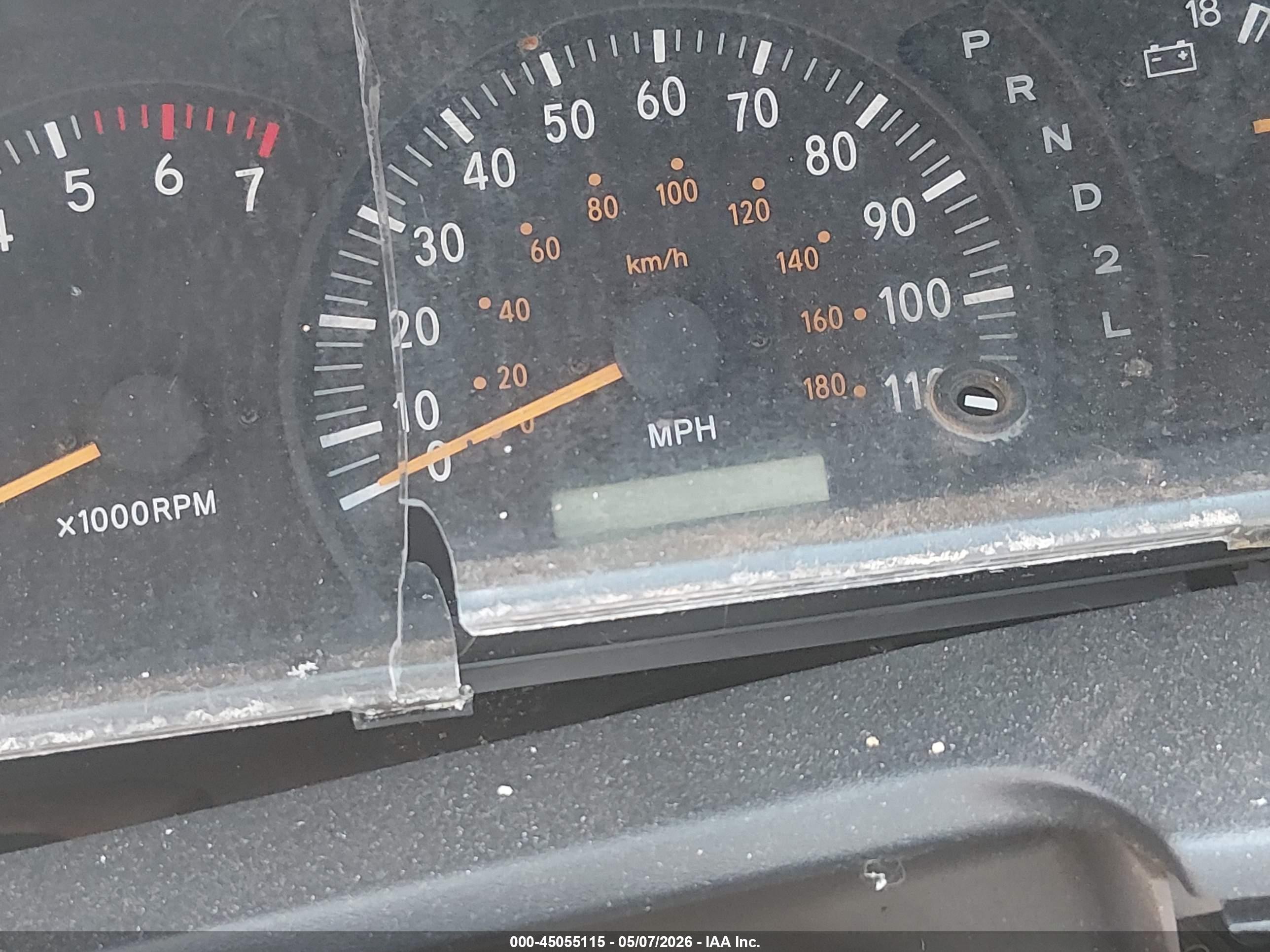 2000 Toyota Tundra Sr5 V8 Белый vin: 5TBBT4415YS075661