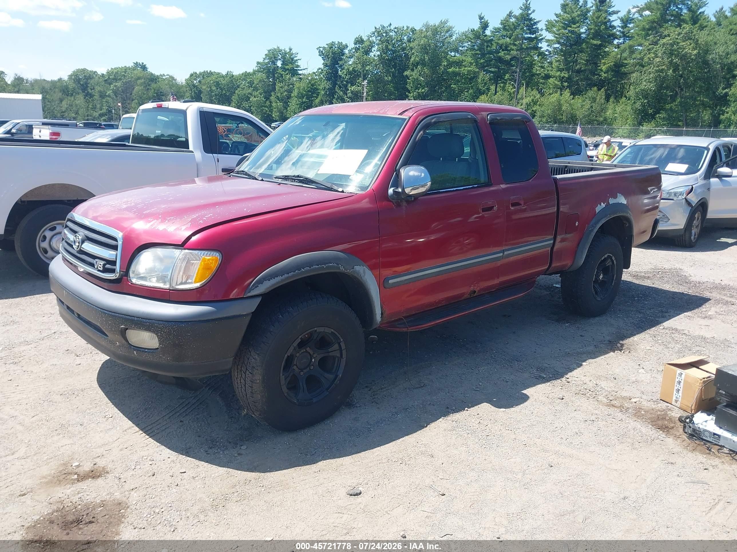 2001 Toyota Tundra Sr5 V8 Red vin: 5TBBT44161S157906