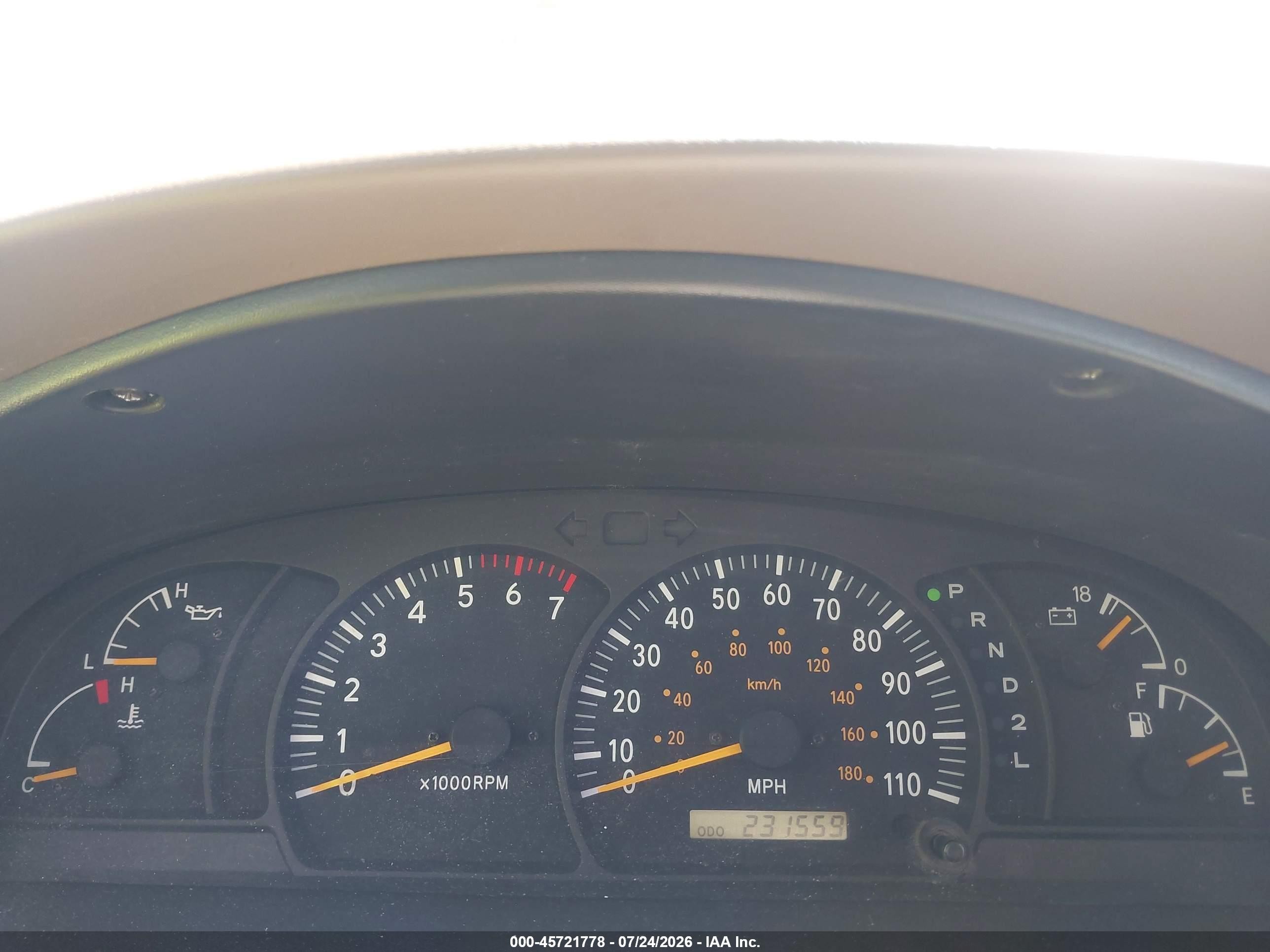 2001 Toyota Tundra Sr5 V8 Red vin: 5TBBT44161S157906
