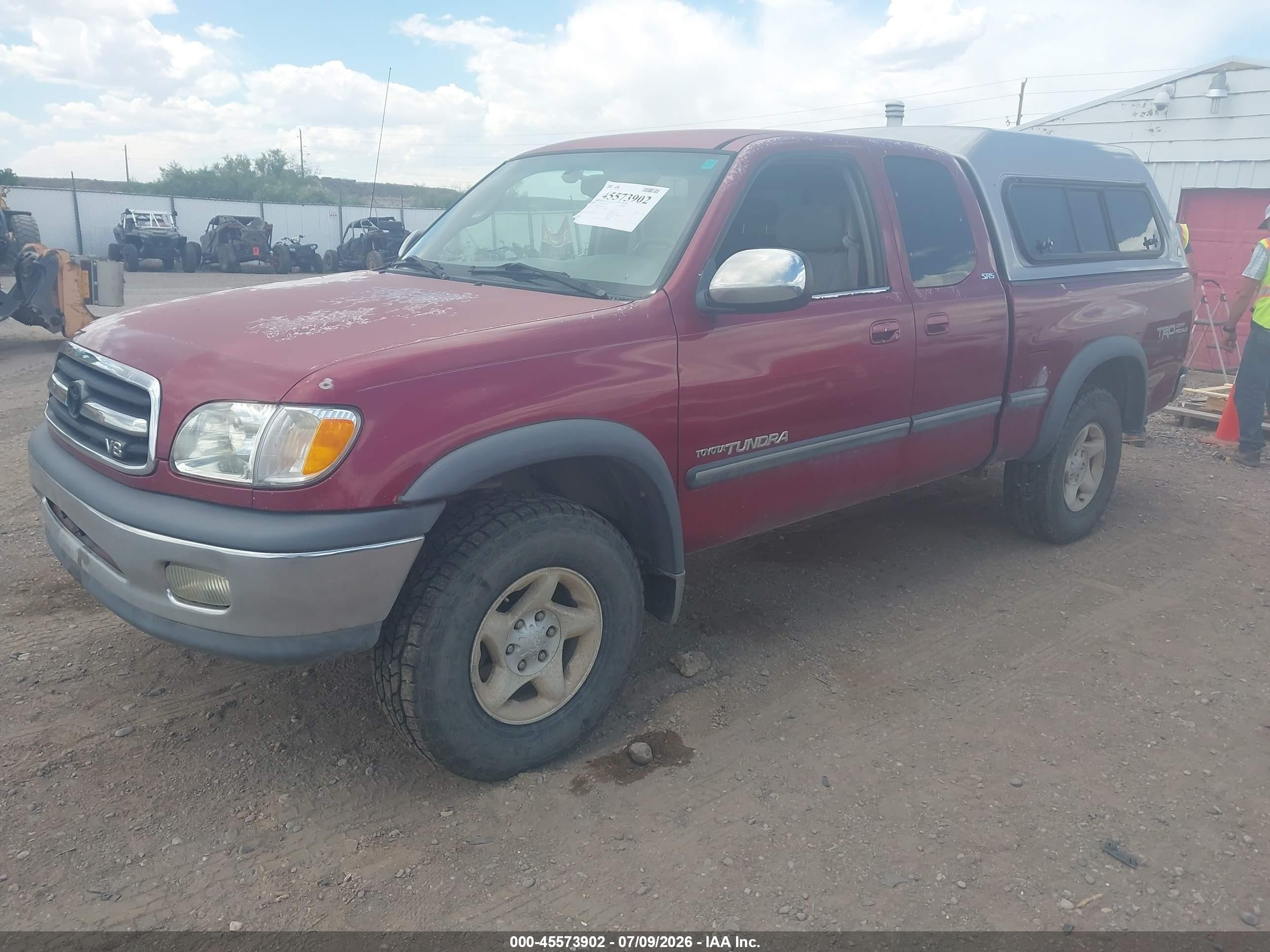 2001 Toyota Tundra Sr5 V8 Red vin: 5TBBT44161S170610
