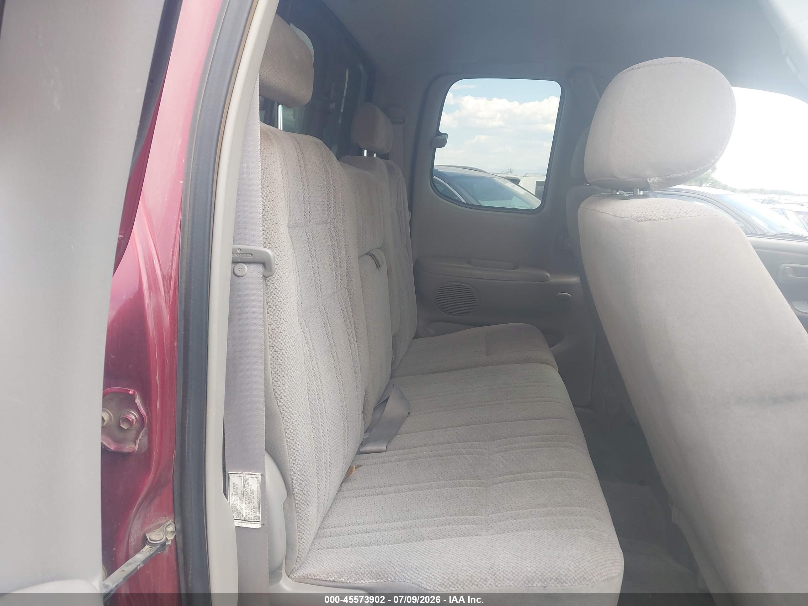 2001 Toyota Tundra Sr5 V8 Red vin: 5TBBT44161S170610