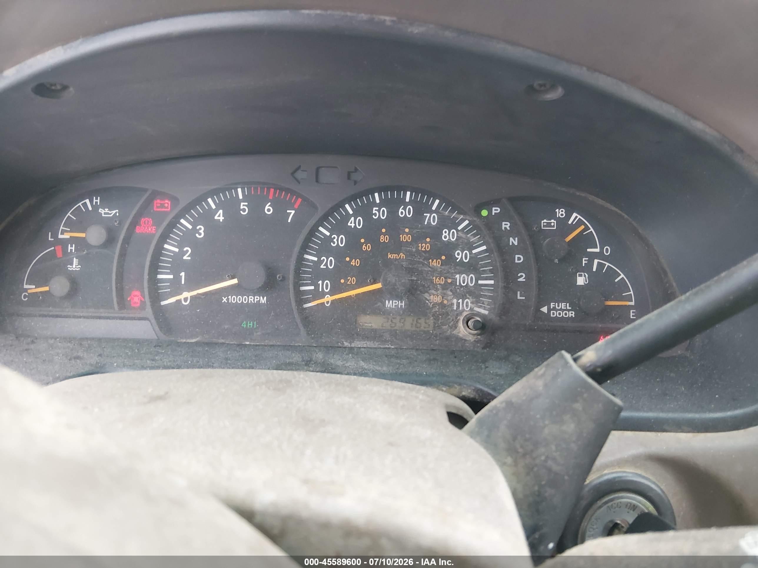 2002 Toyota Tundra Sr5 V8 Gold vin: 5TBBT44162S224117
