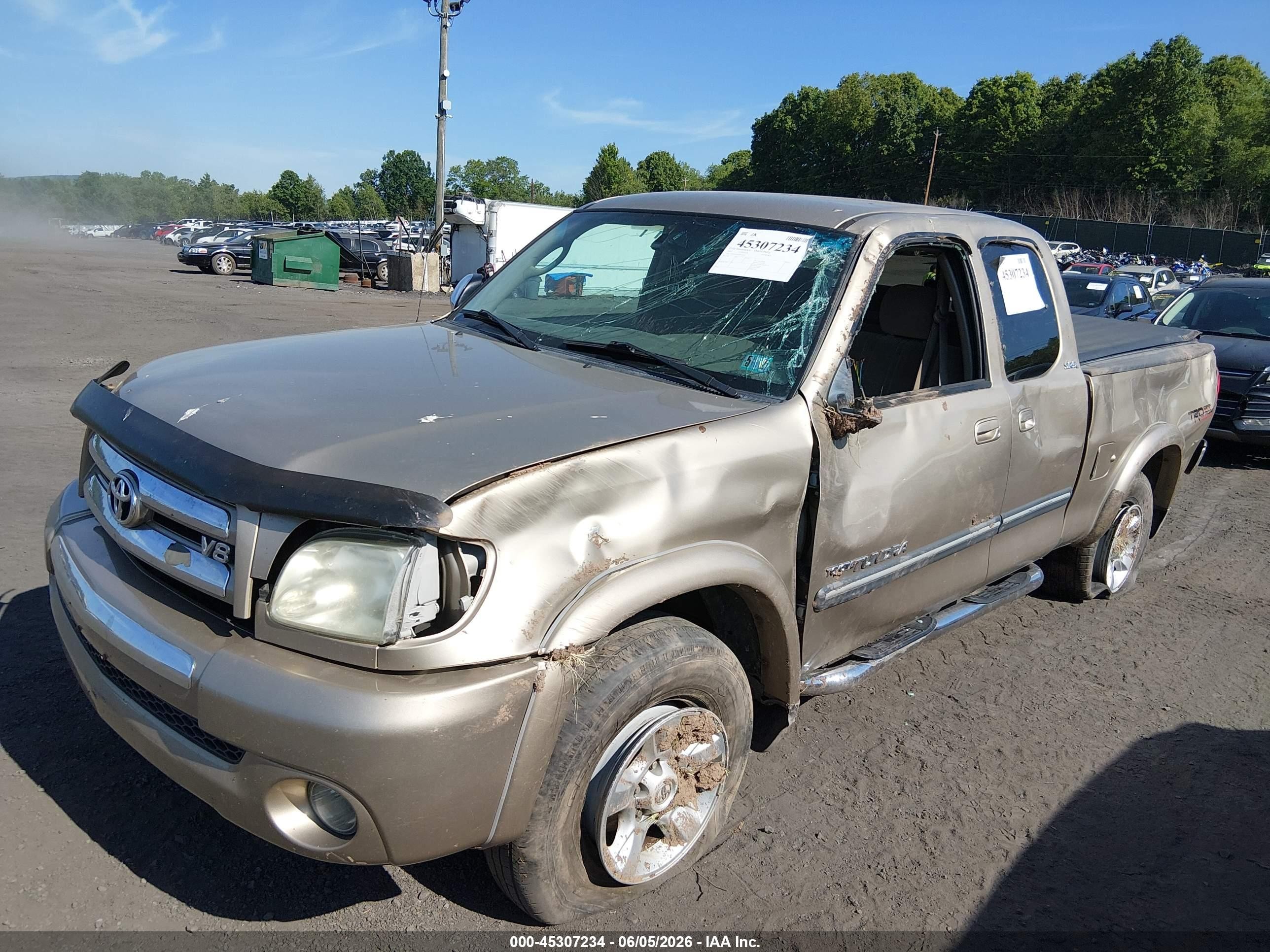 2005 Toyota Tundra Sr5 V8 Золотой vin: 5TBBT44165S470153