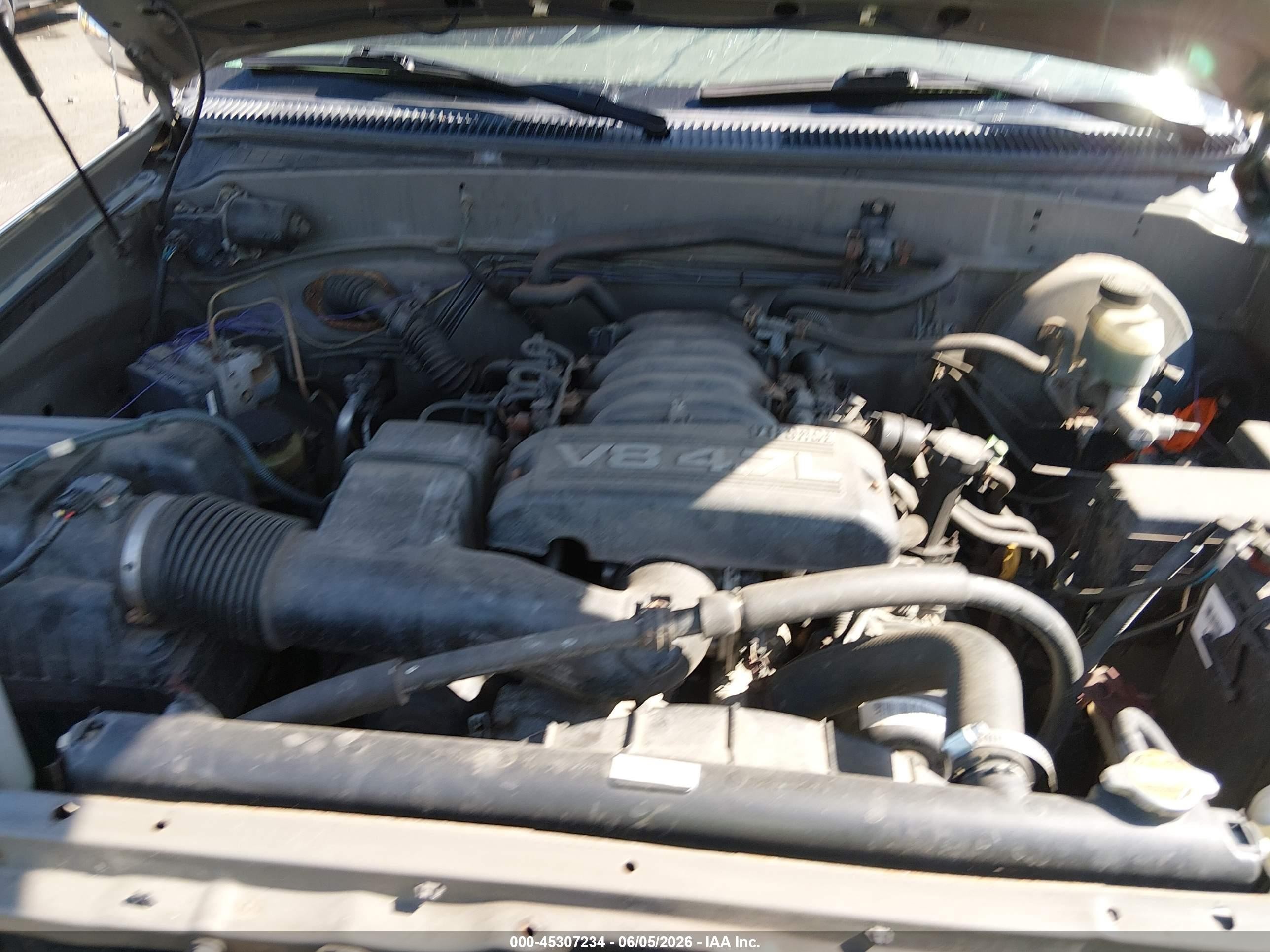 2005 Toyota Tundra Sr5 V8 Золотой vin: 5TBBT44165S470153