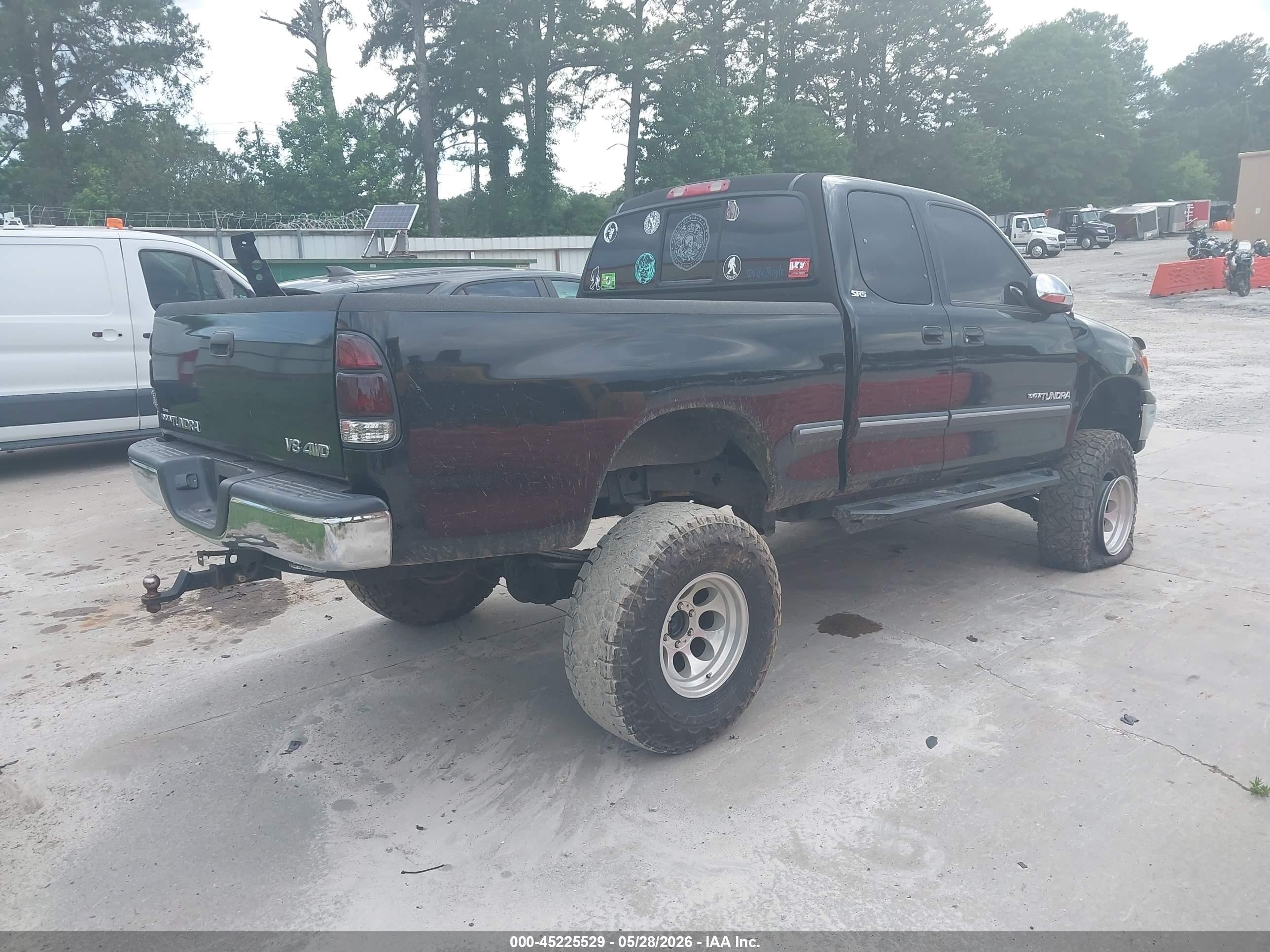 2000 Toyota Tundra Sr5 V8 Black vin: 5TBBT4416YS067553
