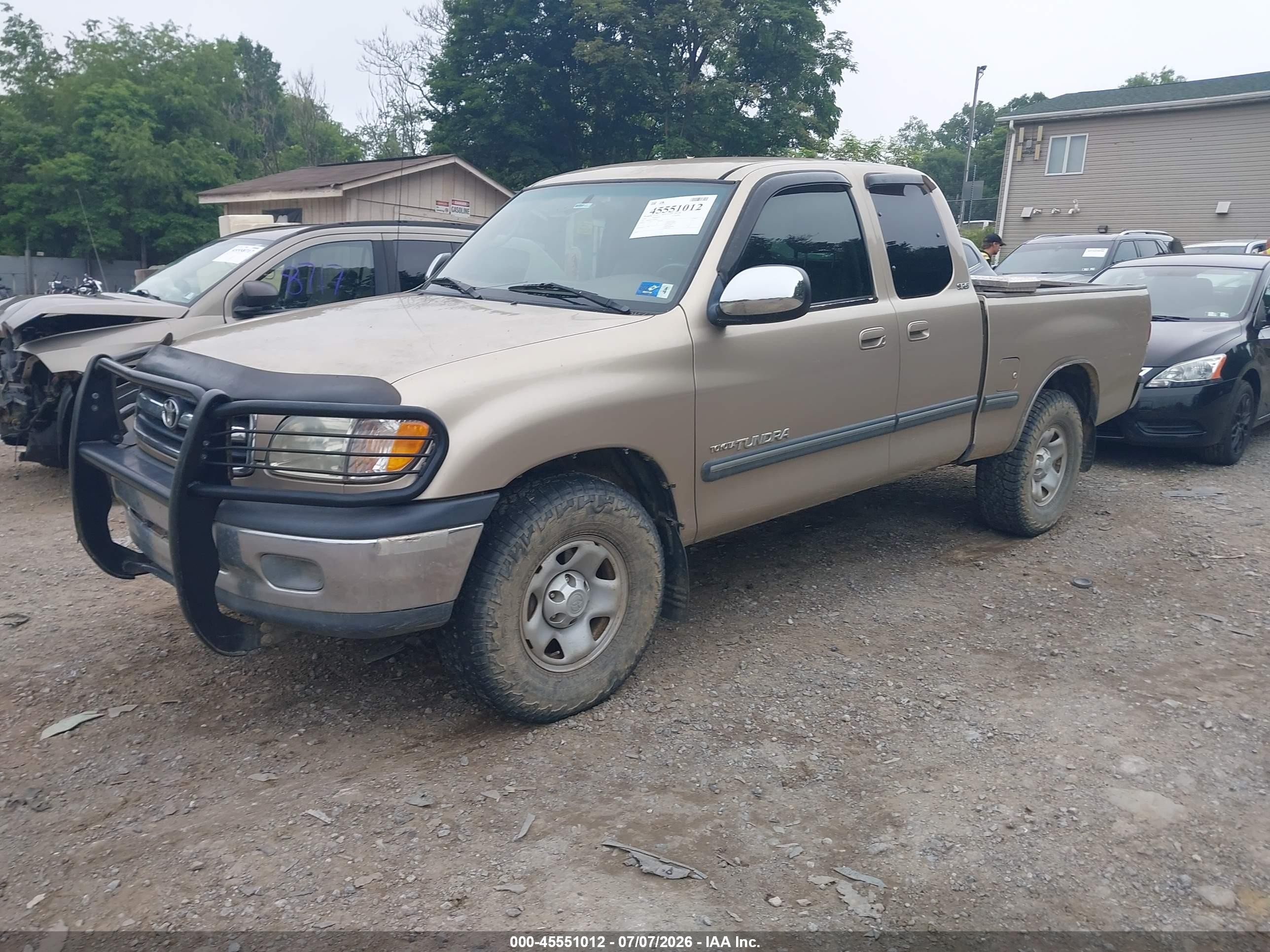 2002 Toyota Tundra Sr5 V8 Beige vin: 5TBBT44172S296315