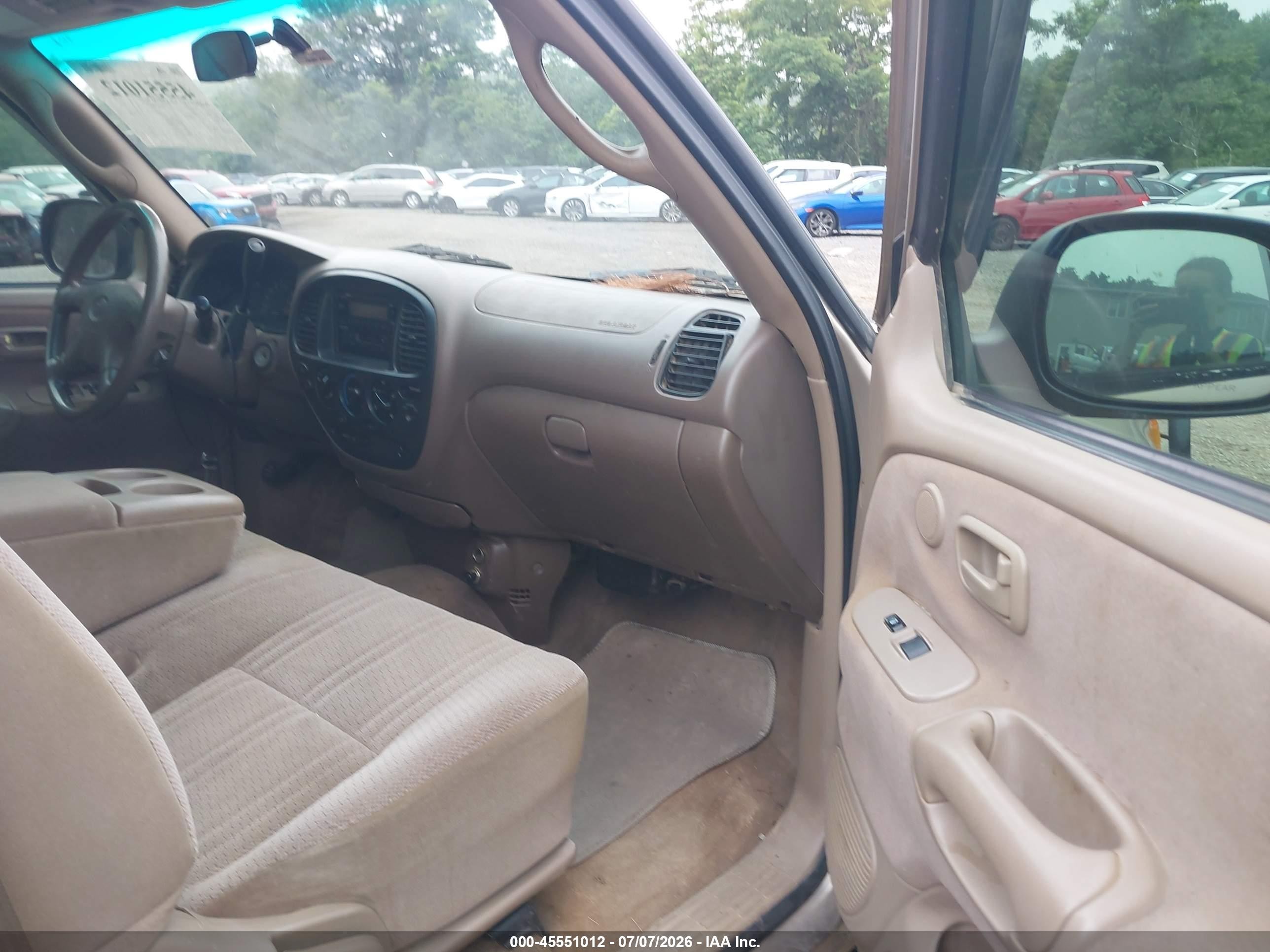 2002 Toyota Tundra Sr5 V8 Beige vin: 5TBBT44172S296315