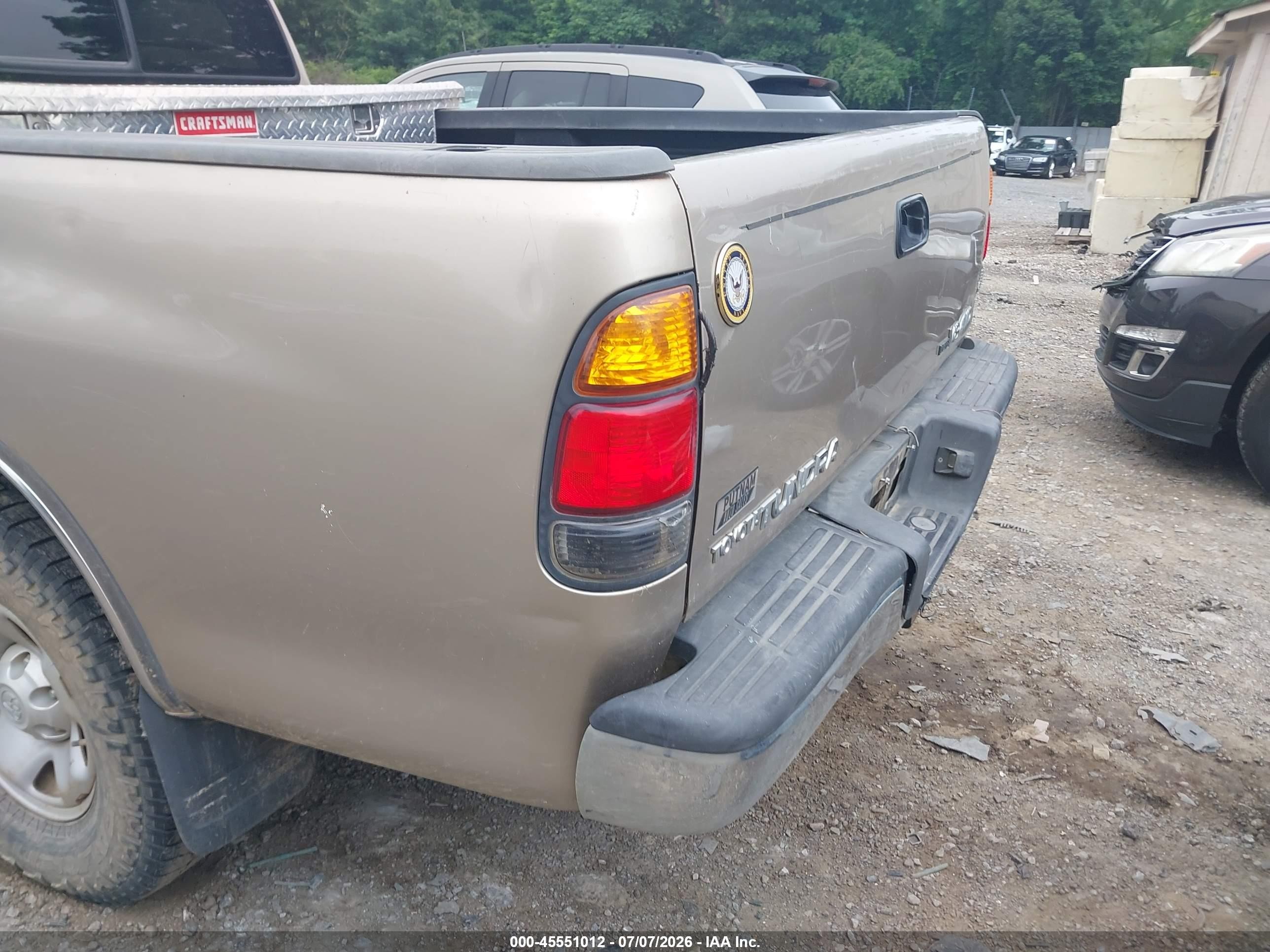 2002 Toyota Tundra Sr5 V8 Beige vin: 5TBBT44172S296315