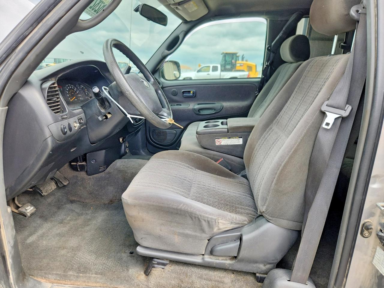 2003 Toyota Tundra Sr5 Silver vin: 5TBBT44173S389434