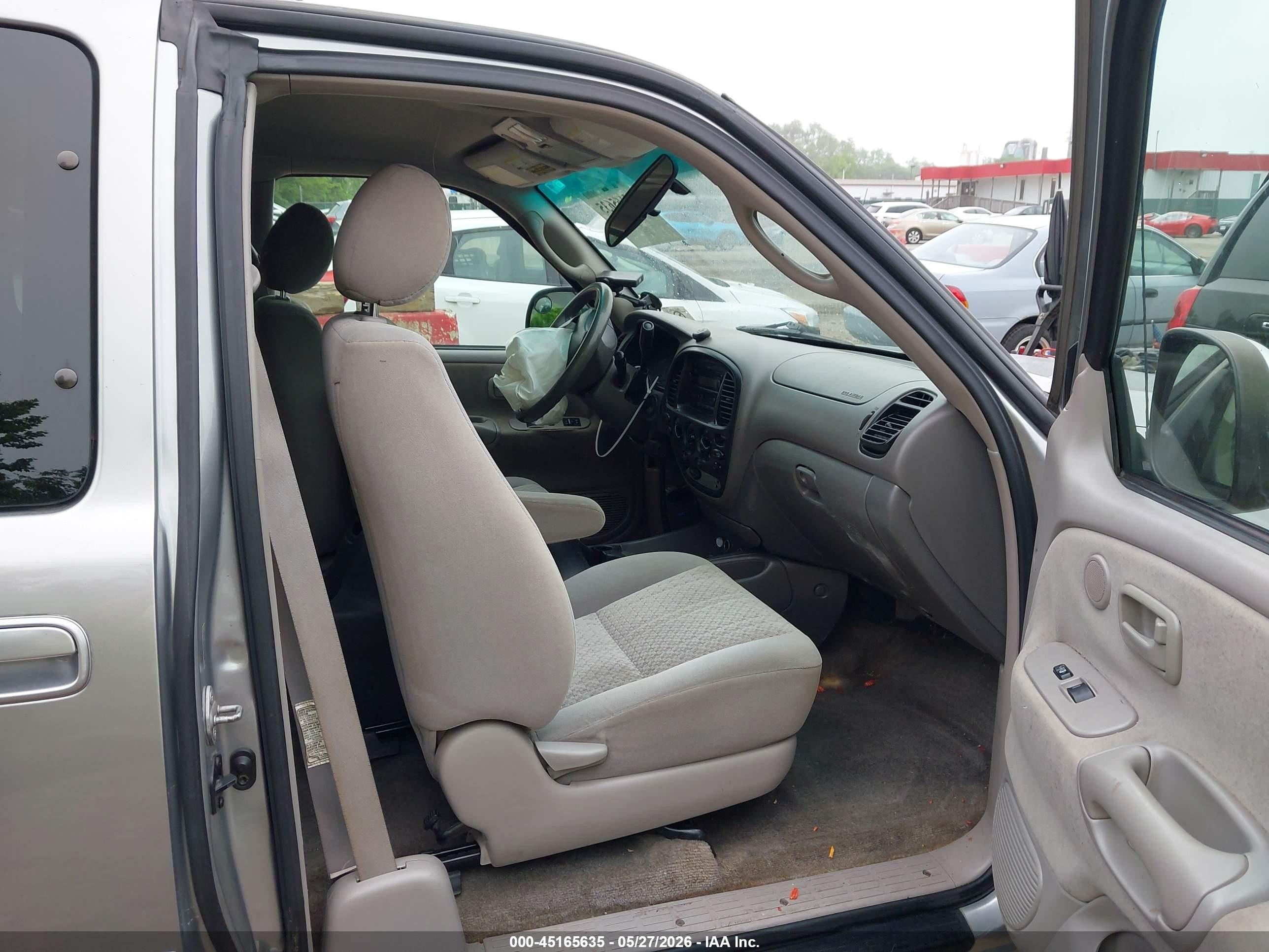 2005 Toyota Tundra Sr5 V8 Gray vin: 5TBBT44175S471019