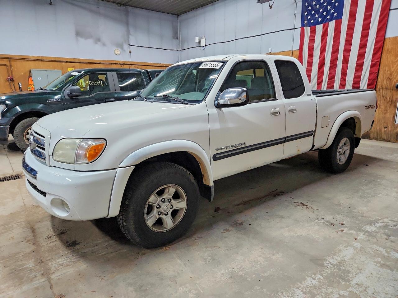 2006 Toyota Tundra Sr5 Белый vin: 5TBBT44176S474732