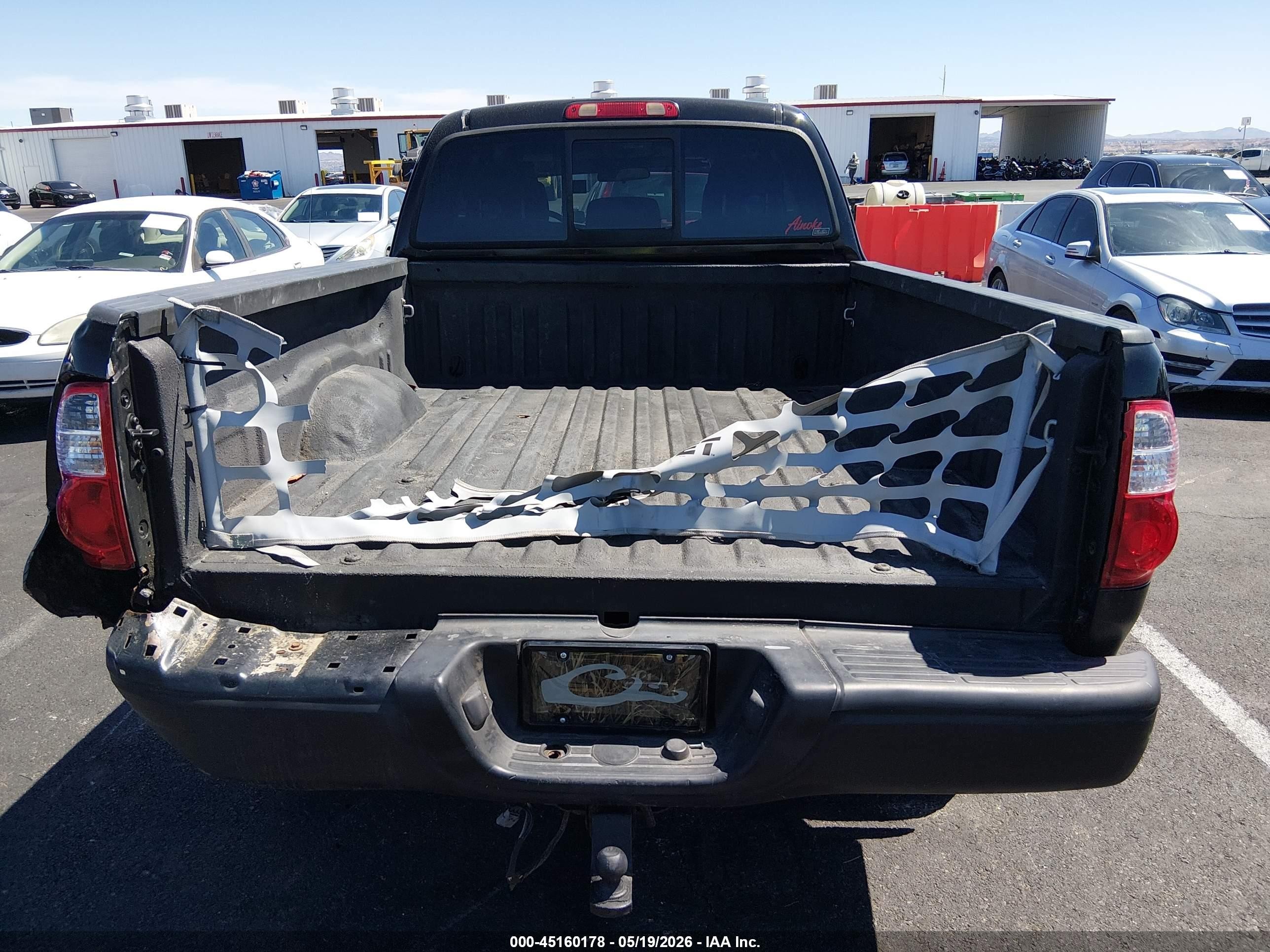 2006 Toyota Tundra Sr5 V8 Черный vin: 5TBBT44176S486153
