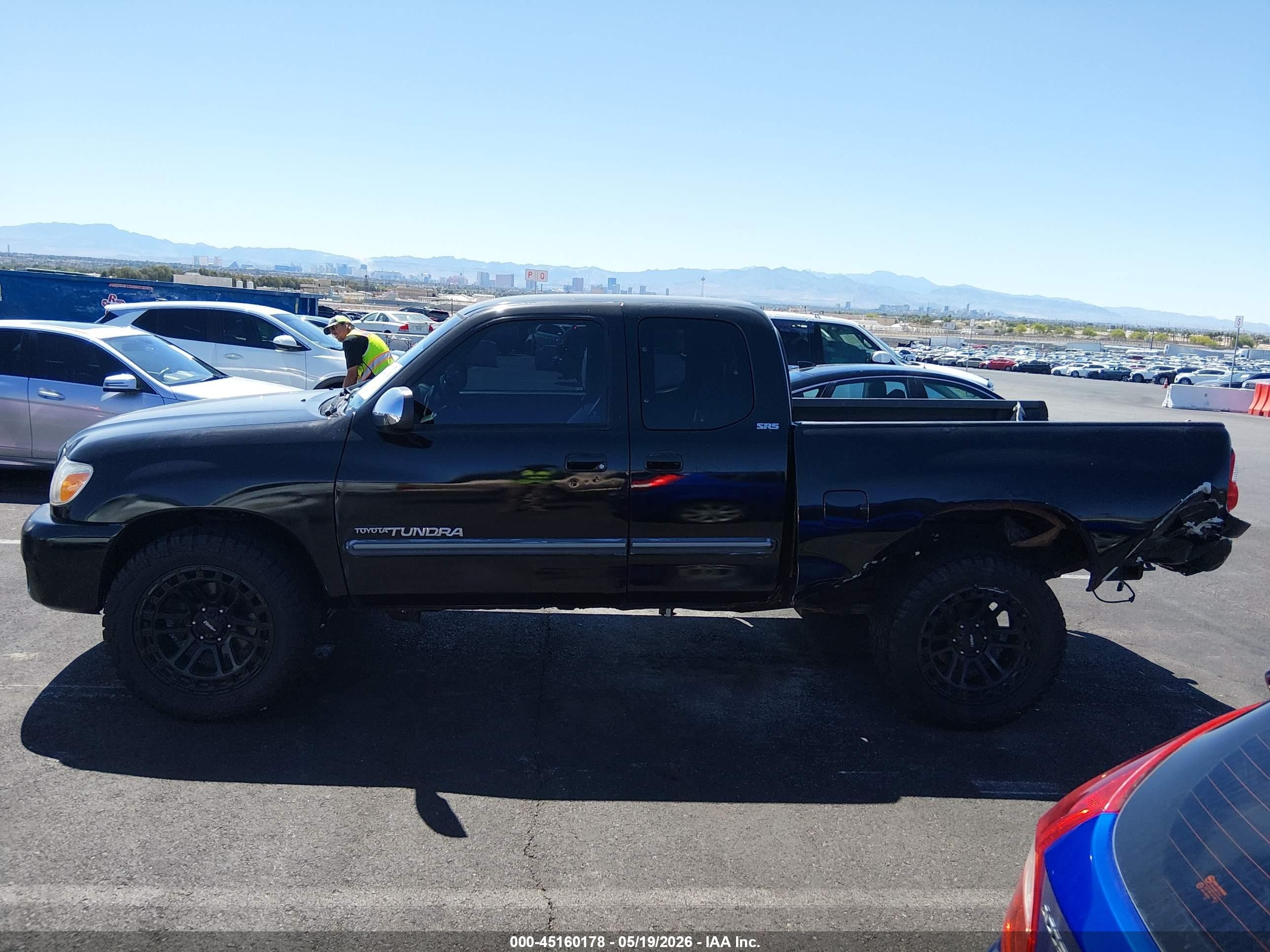 2006 Toyota Tundra Sr5 V8 Черный vin: 5TBBT44176S486153