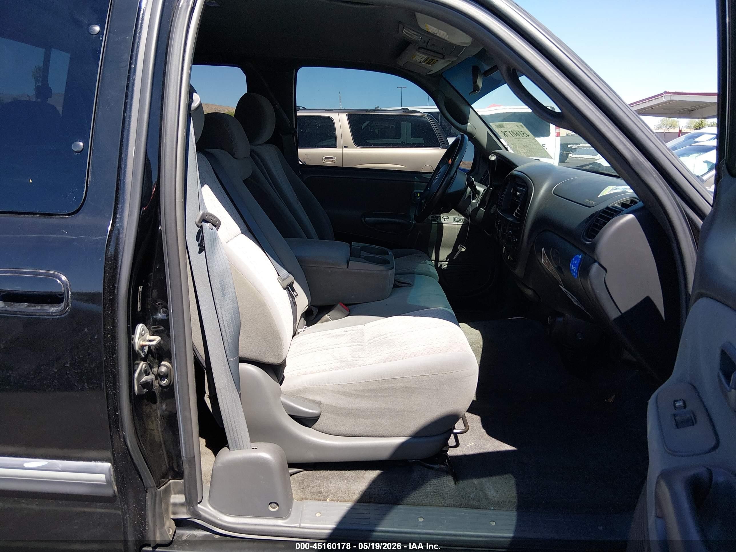 2006 Toyota Tundra Sr5 V8 Черный vin: 5TBBT44176S486153