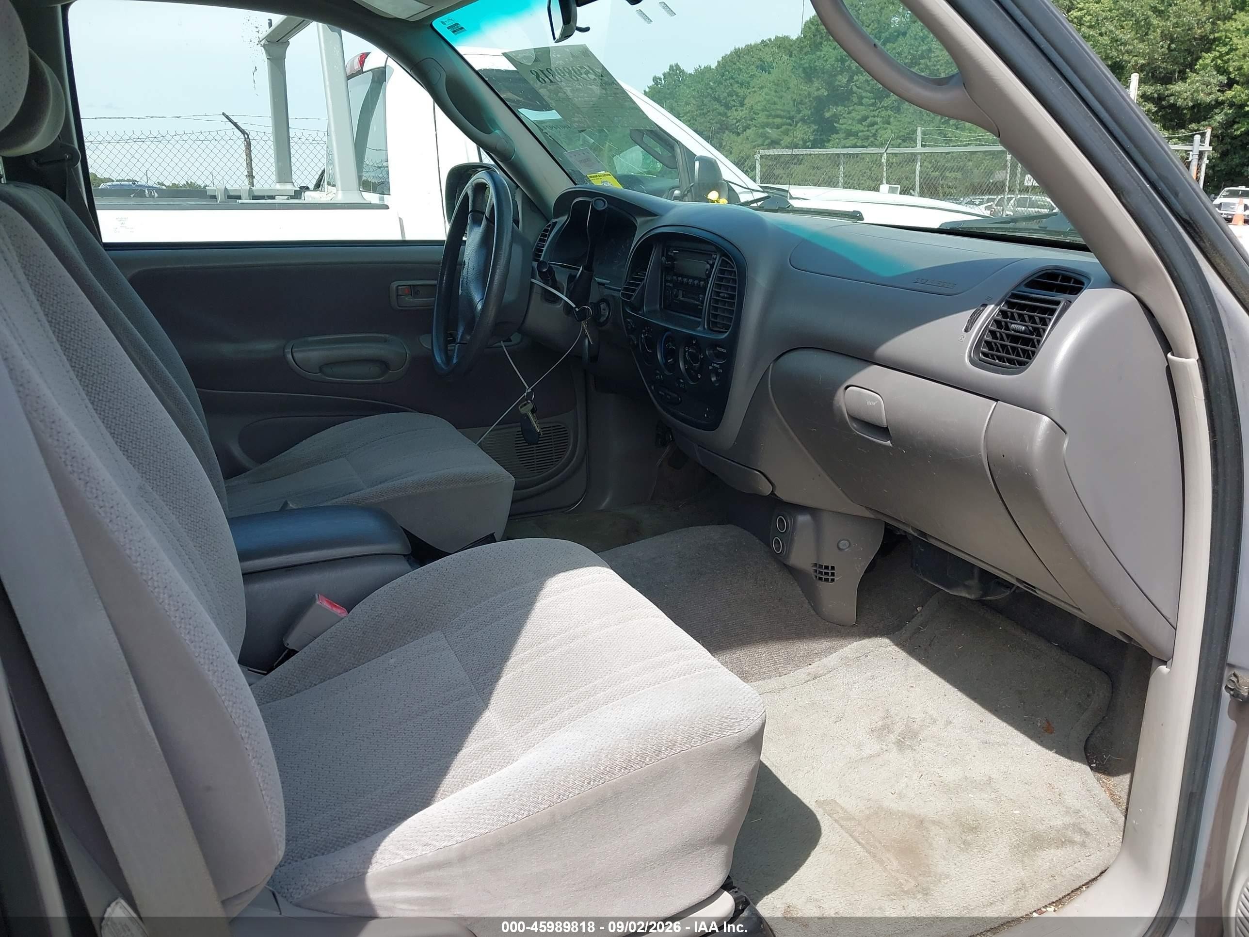 2002 Toyota Tundra Sr5 V8 Gray vin: 5TBBT44182S330861
