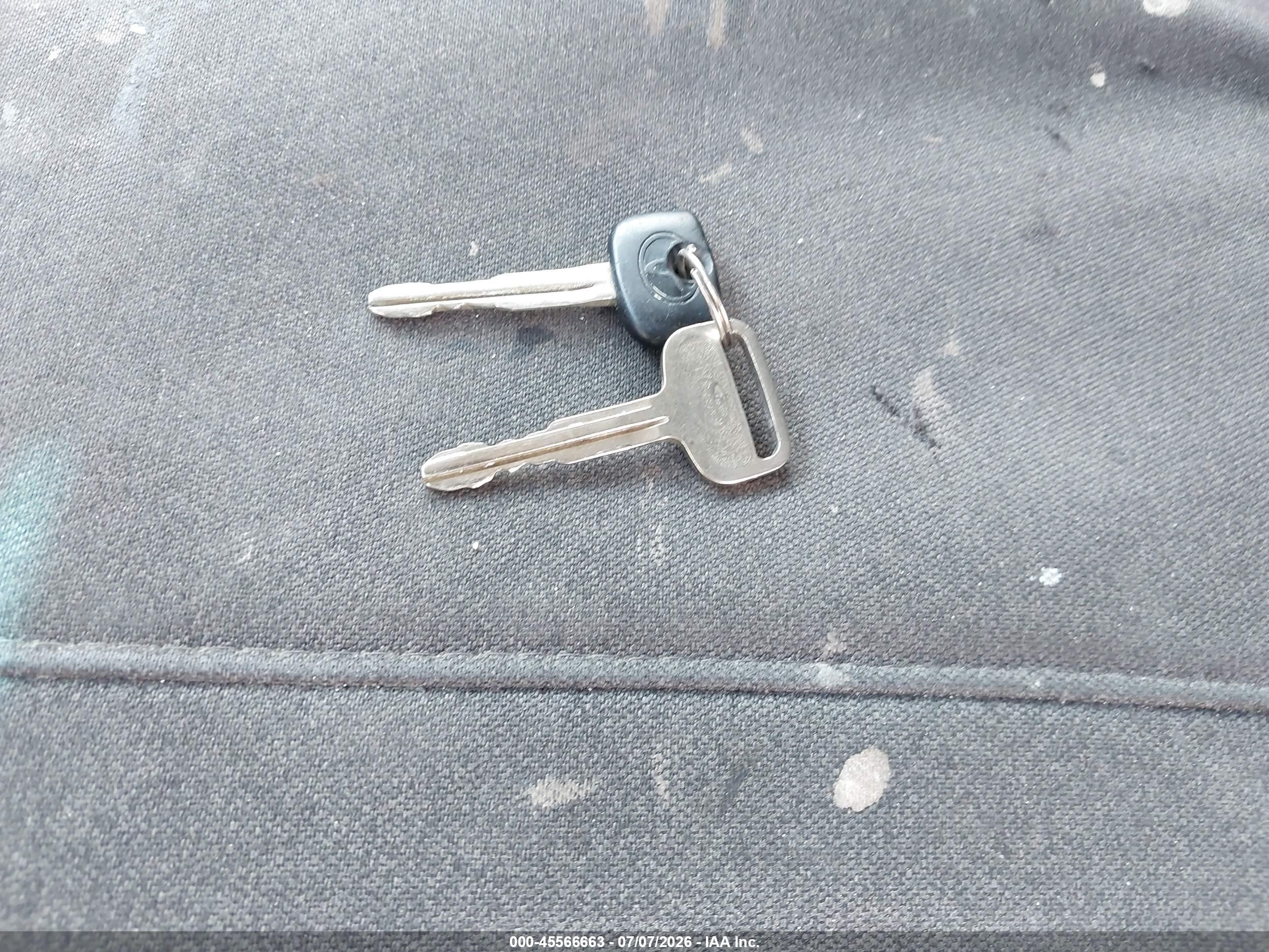 2003 Toyota Tundra Sr5 V8 Серебряный vin: 5TBBT44183S434154