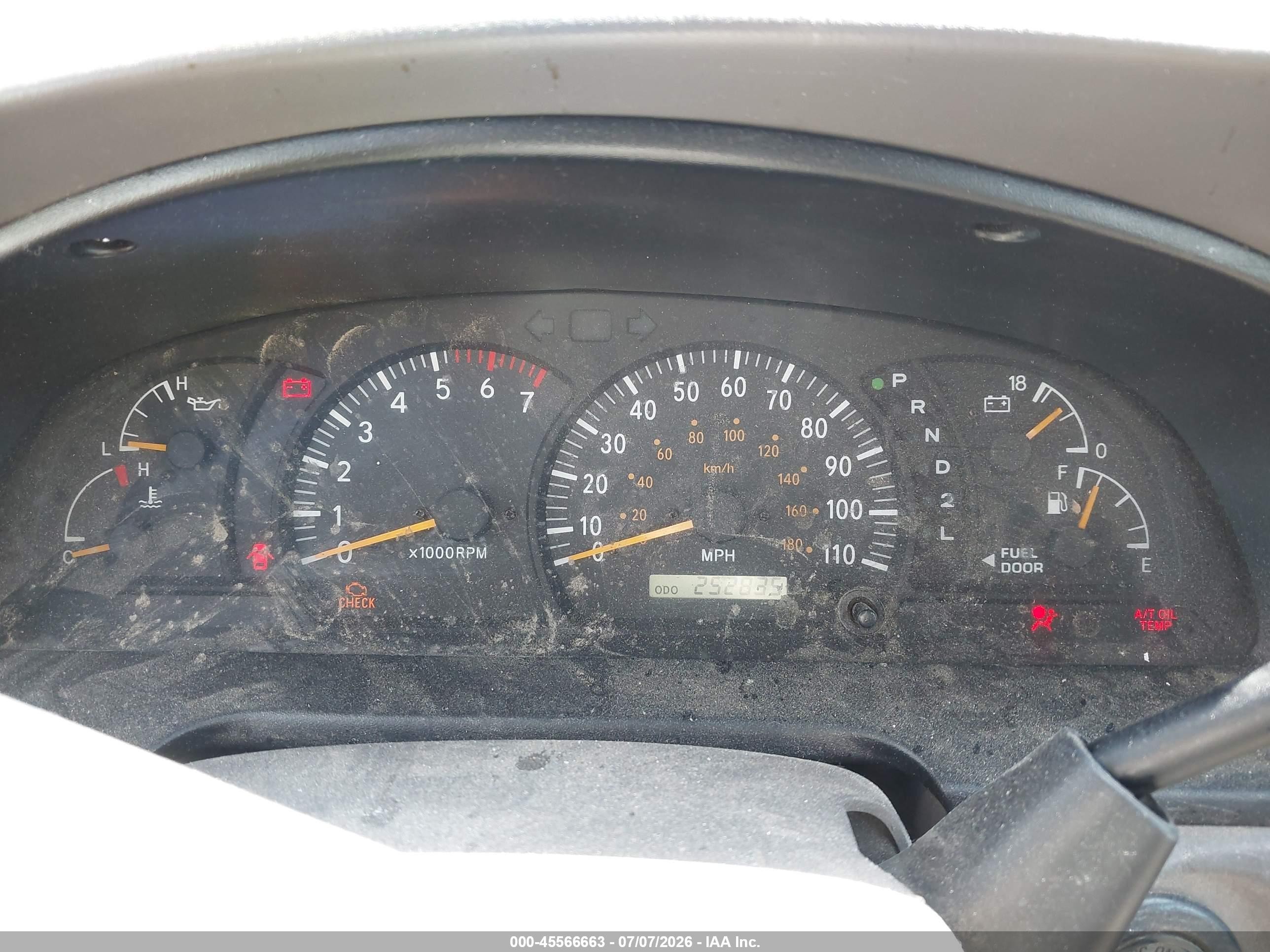 2003 Toyota Tundra Sr5 V8 Серебряный vin: 5TBBT44183S434154