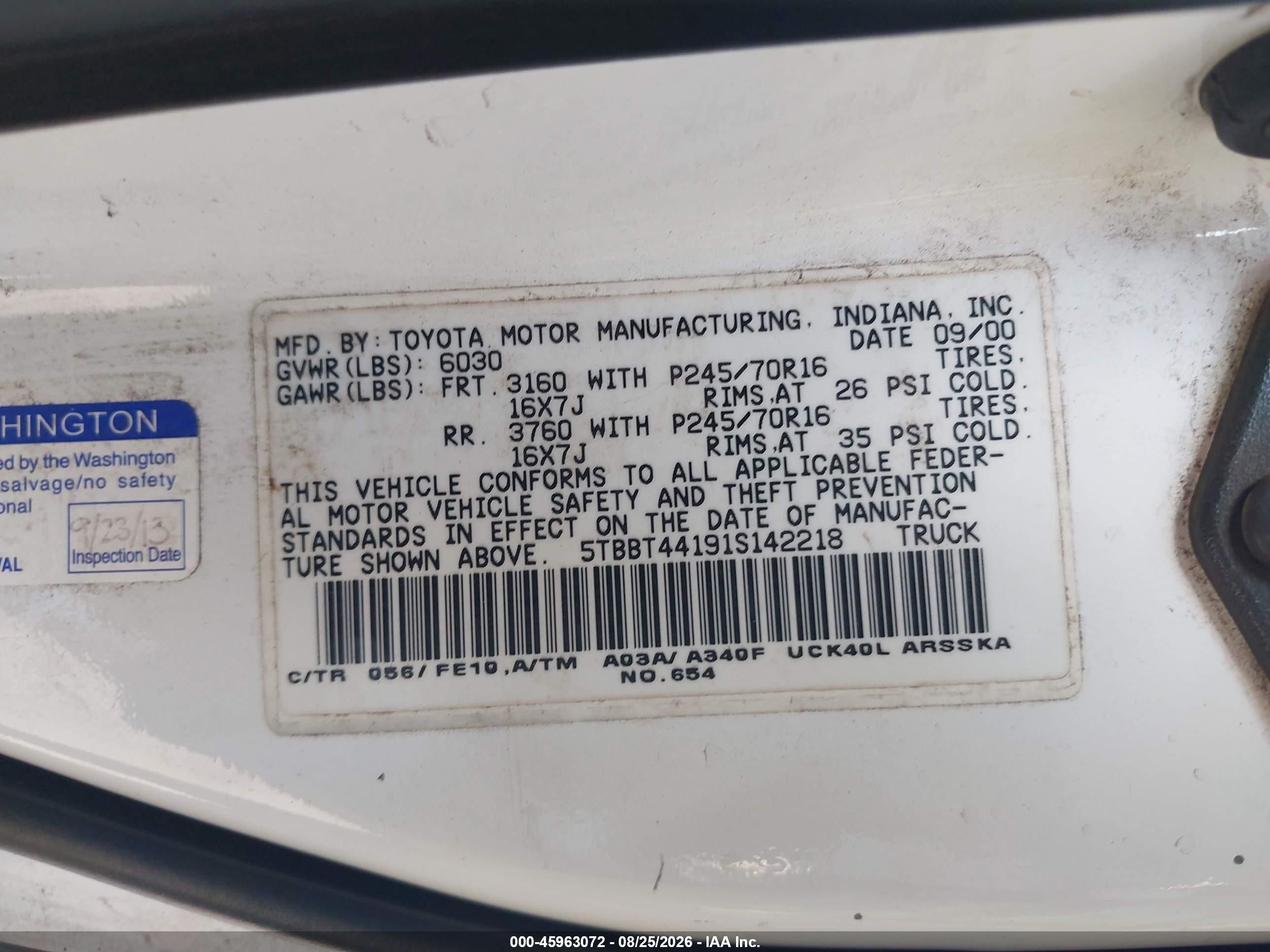 2001 Toyota Tundra Sr5 V8 Белый vin: 5TBBT44191S142218
