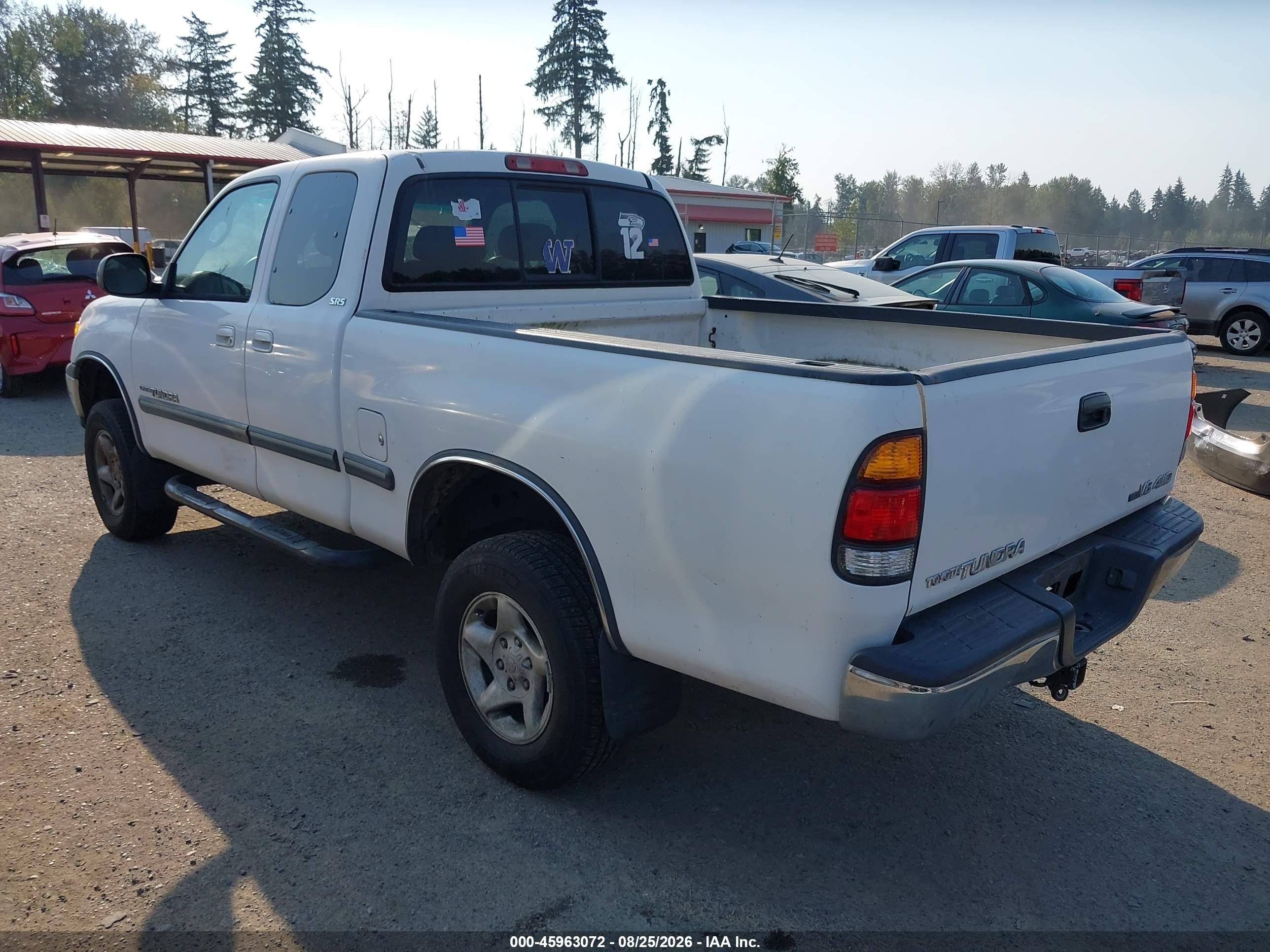 2001 Toyota Tundra Sr5 V8 Белый vin: 5TBBT44191S142218